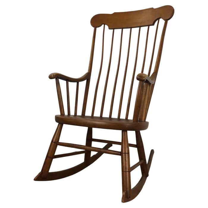 Mid Century Maple Rocking Chair with Spindle Back For Sale at 1stDibs
