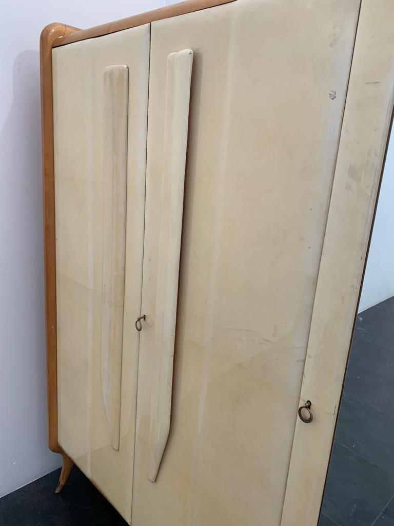 Midcentury Maple Wardrobe with Brass Tips For Sale 3
