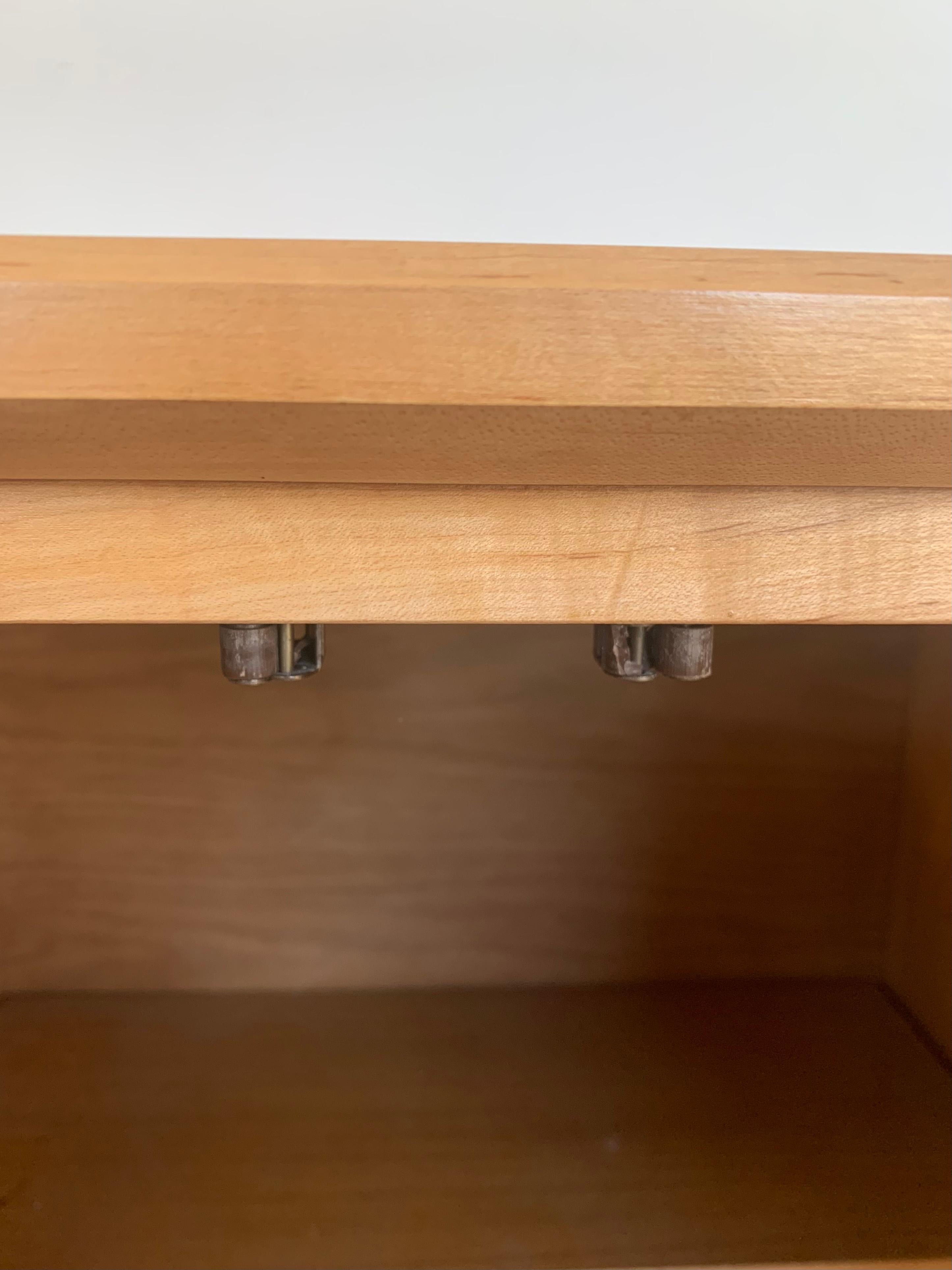Mid Century Maple Wood Credenza with Smoked Glass Top Inlay by Stanley In Good Condition In View Park, CA