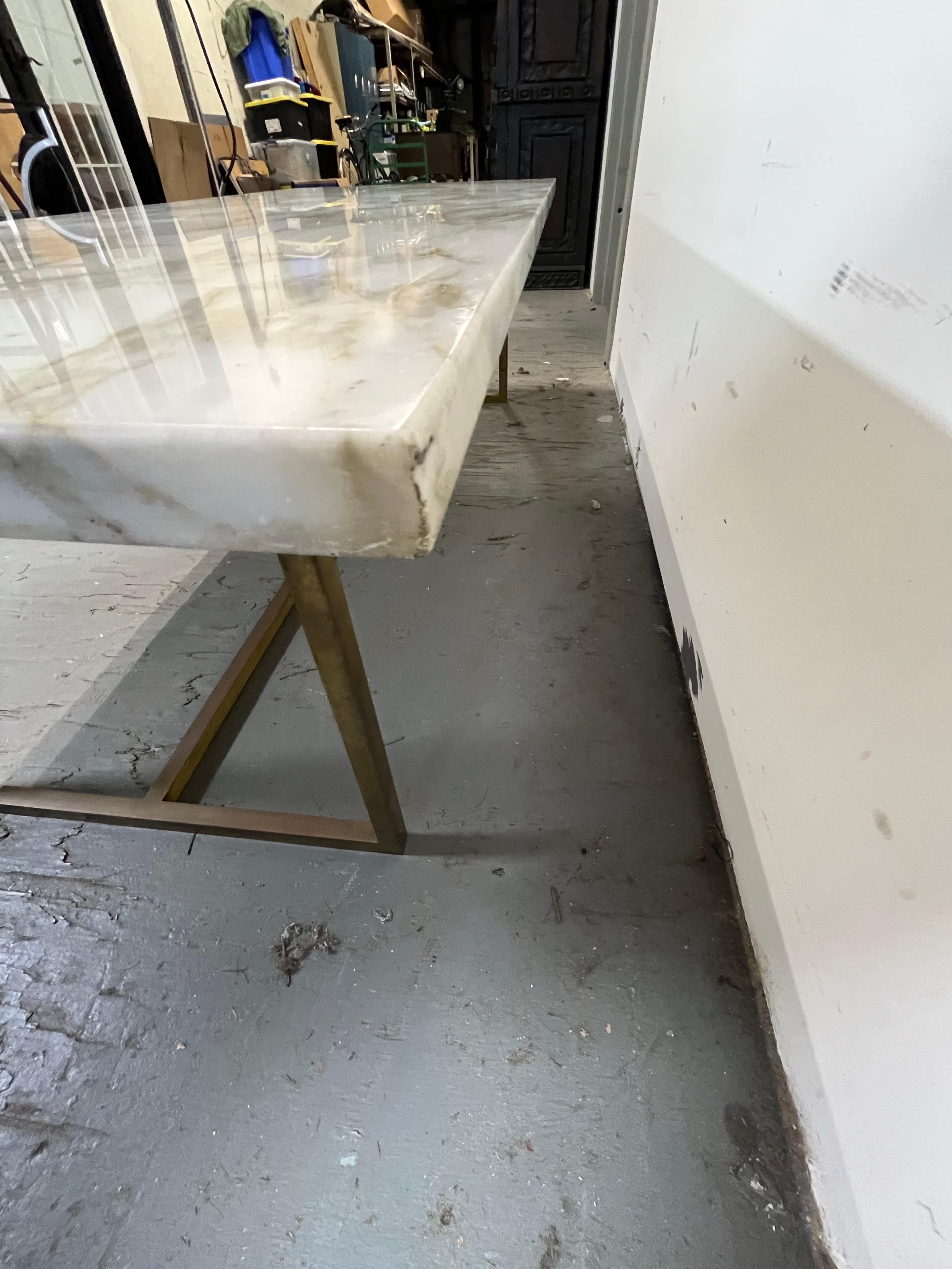 20ième siècle Table basse en marbre du milieu du siècle en vente