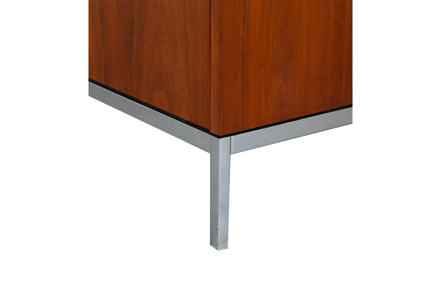 Archivador Credenza Ejecutivo Florence Knoll de Mármol de Mediados de Siglo 4
