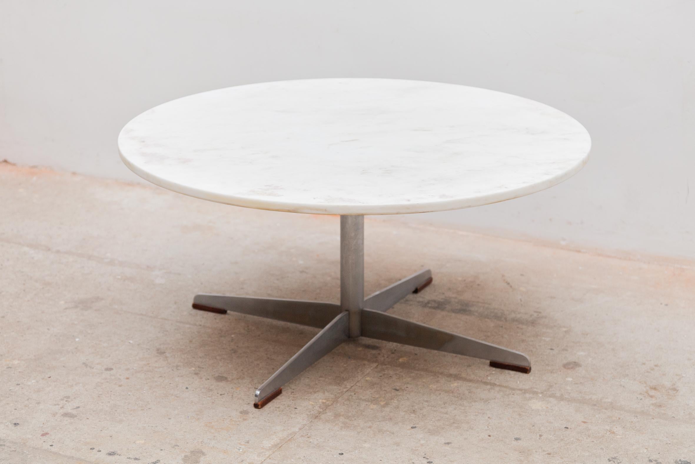 Belgian Mid-Century Marble Round Coffee Table, 1960s For Sale