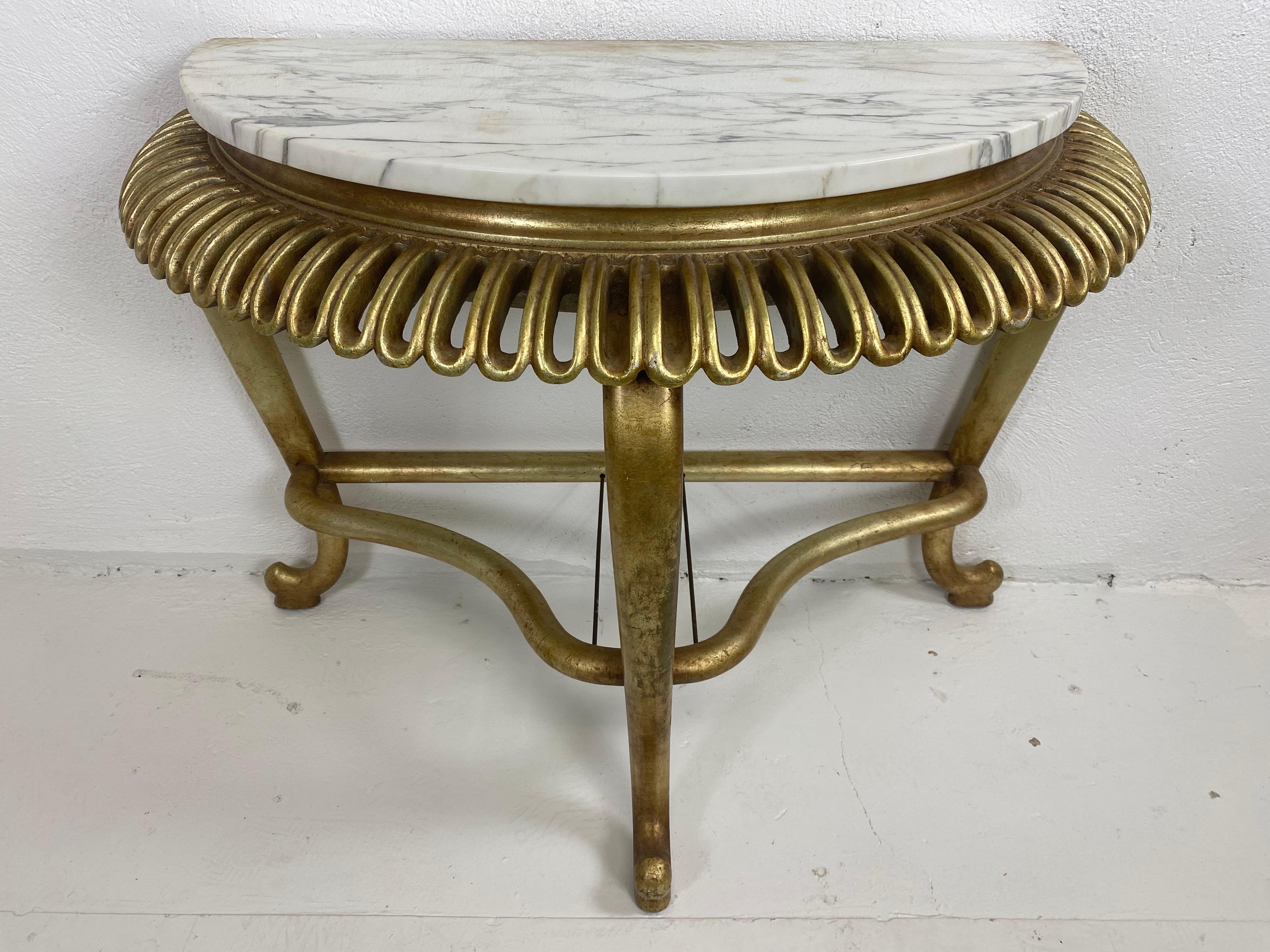 Console Hollywood Regency di metà secolo con ripiano in marmo in vendita 4