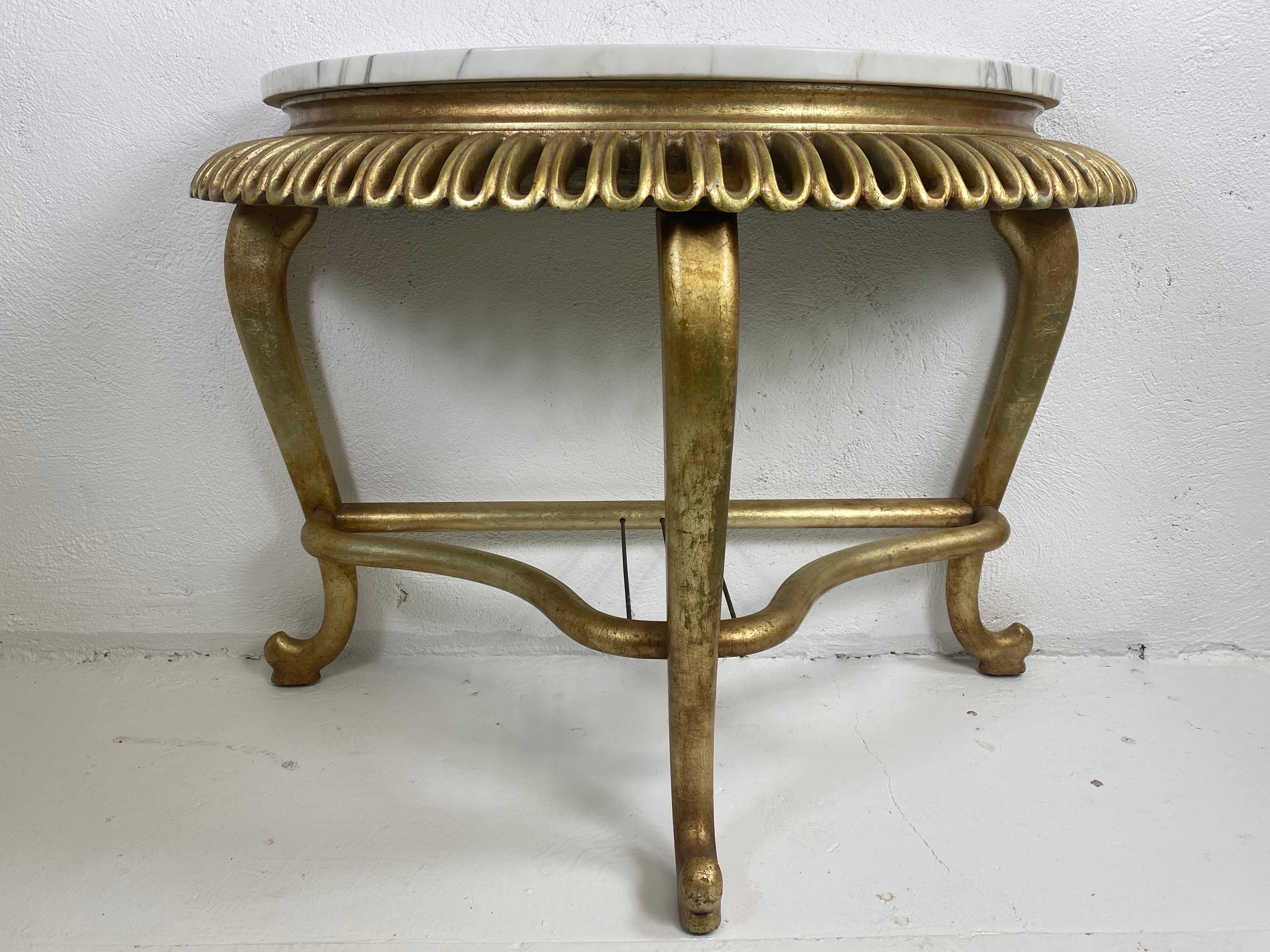 Metà XX secolo Console Hollywood Regency di metà secolo con ripiano in marmo in vendita