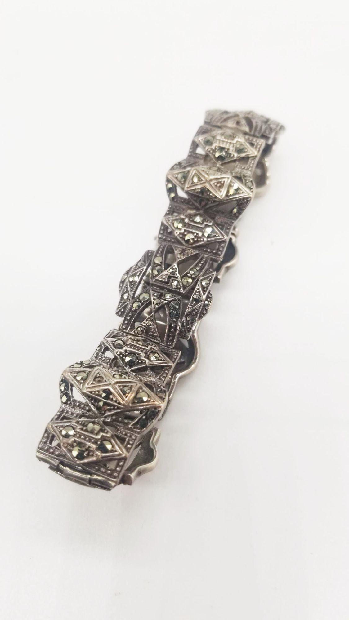 Mid Century Marcasite Jewelry Set, Brooch, Bracelet, Clip on Earrings For Sale 8