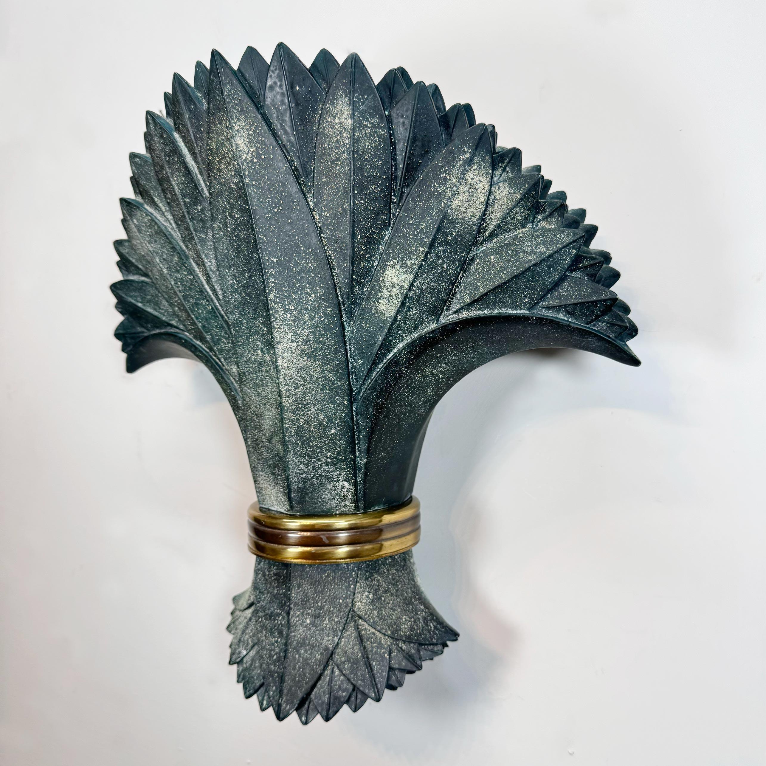 Résine Chandelier à feuilles Marin SA d'Espagne du milieu du siècle en vente
