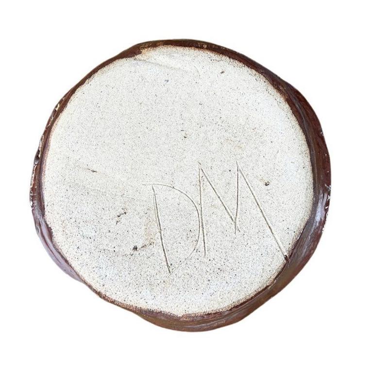 Maroon Outsider Keramik-Studio-Keramik-Tablett aus der Mitte des Jahrhunderts – signiert  (Moderne der Mitte des Jahrhunderts) im Angebot