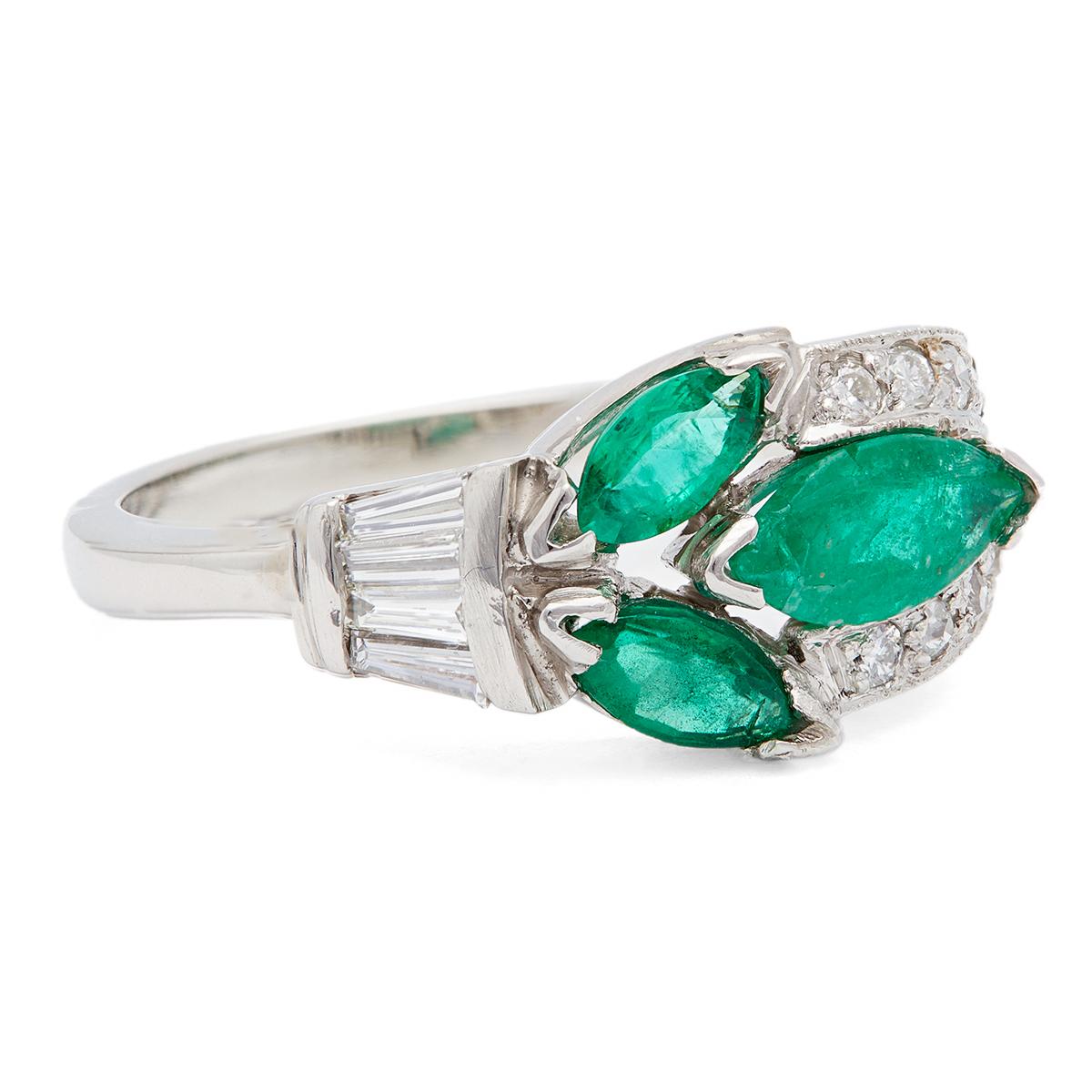 Platinring mit Smaragd und Diamant im Marquiseschliff aus der Jahrhundertmitte 1