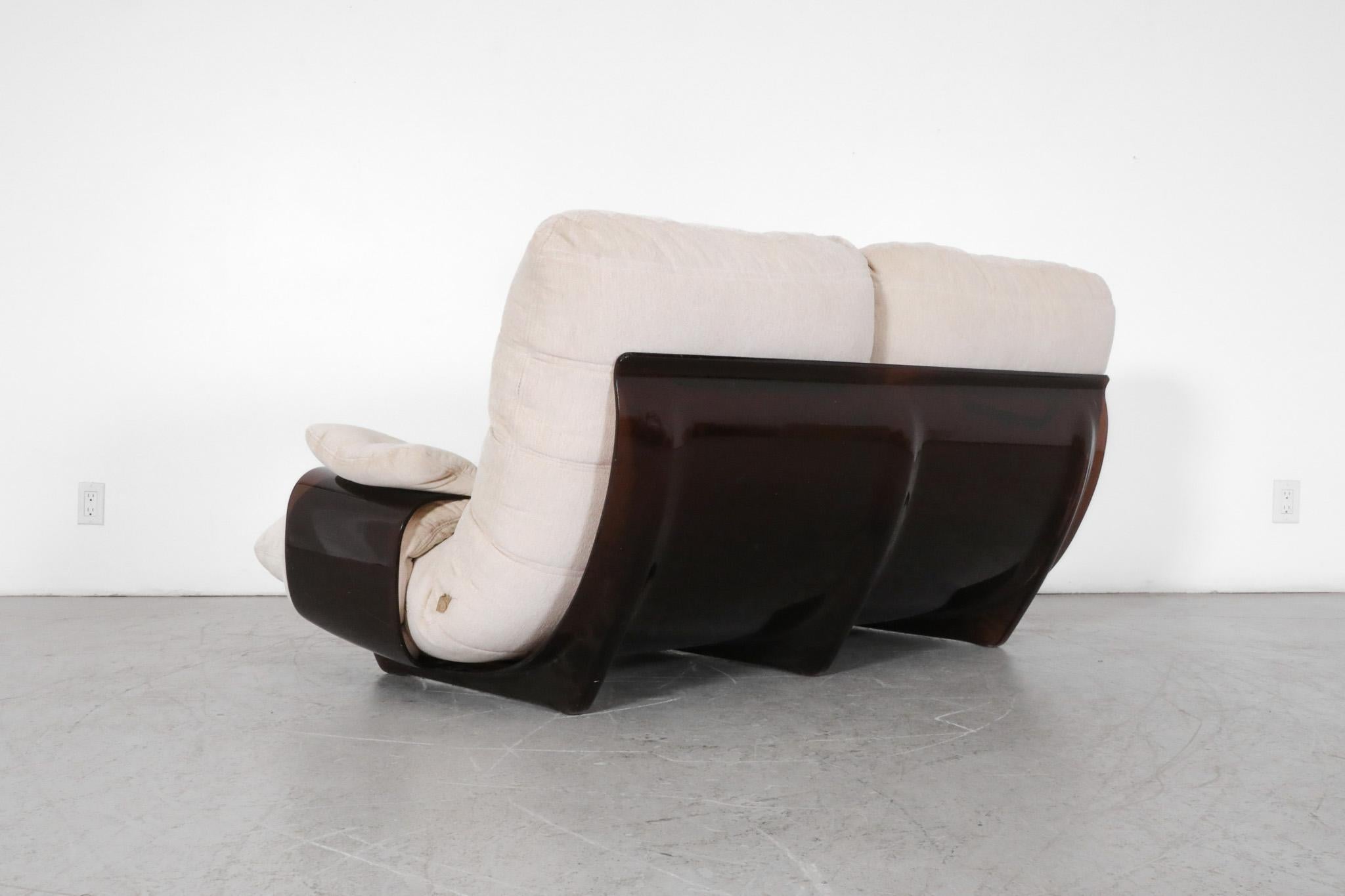 Loveseat Marsala de New Chenille par Michel Ducaroy pour Ligne Roset, milieu du siècle dernier Bon état à Los Angeles, CA