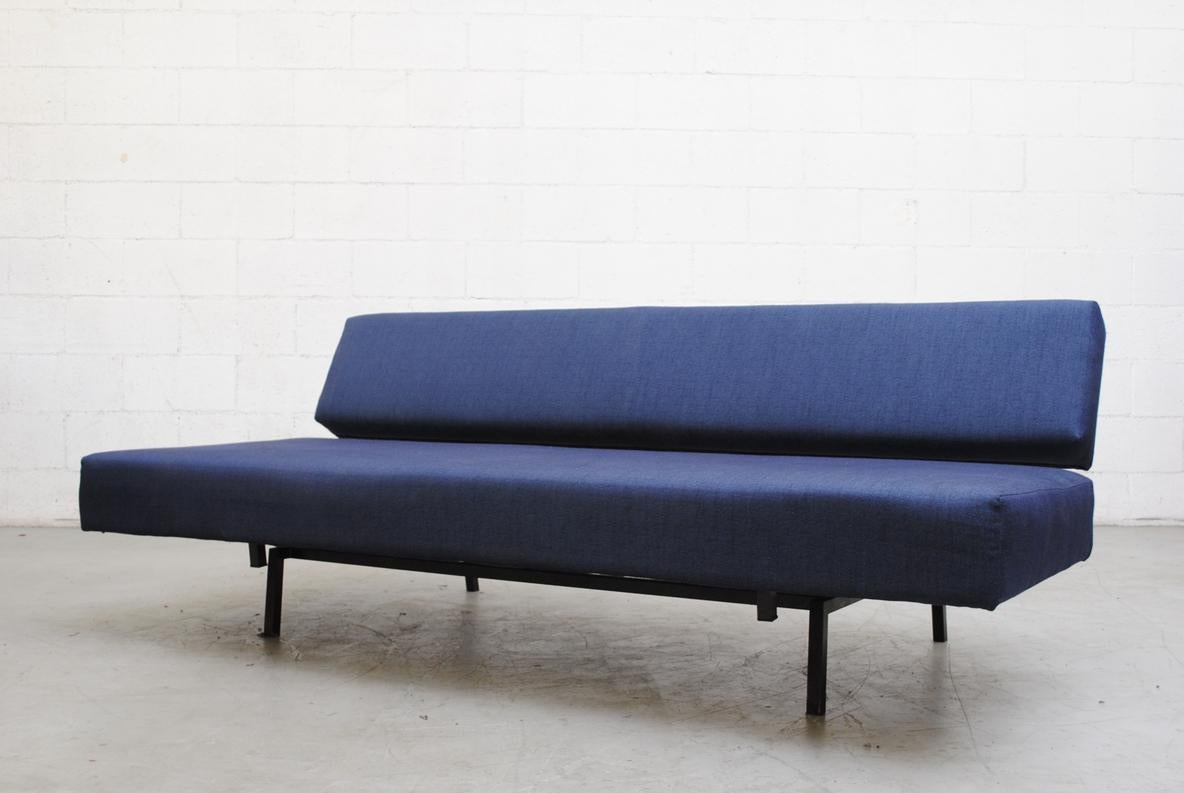 Mid-Century Martin Visser Streamline Sleeper Sofa with Blue Upholstery In Good Condition In Los Angeles, CA