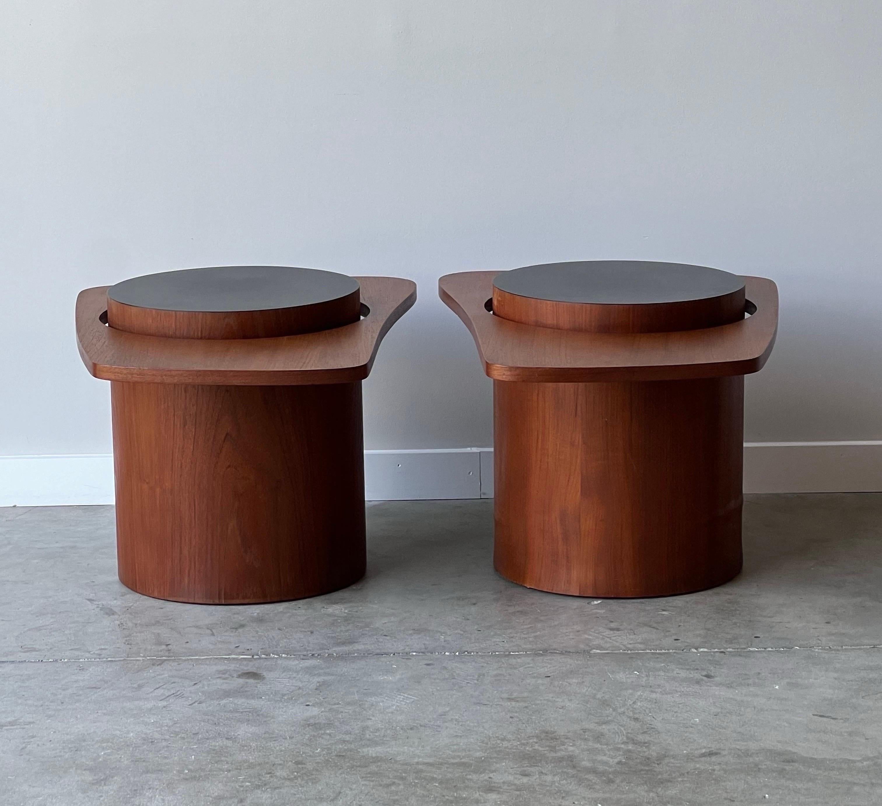 Mid-century ‘Martini’ side tables manufactured in 1968 by RS Associates, Canada. Originally designed for EXPO 1967 in Montreal. These side tables consist of a singular barrel base that supports the table top. The base seamlessly integrates into the