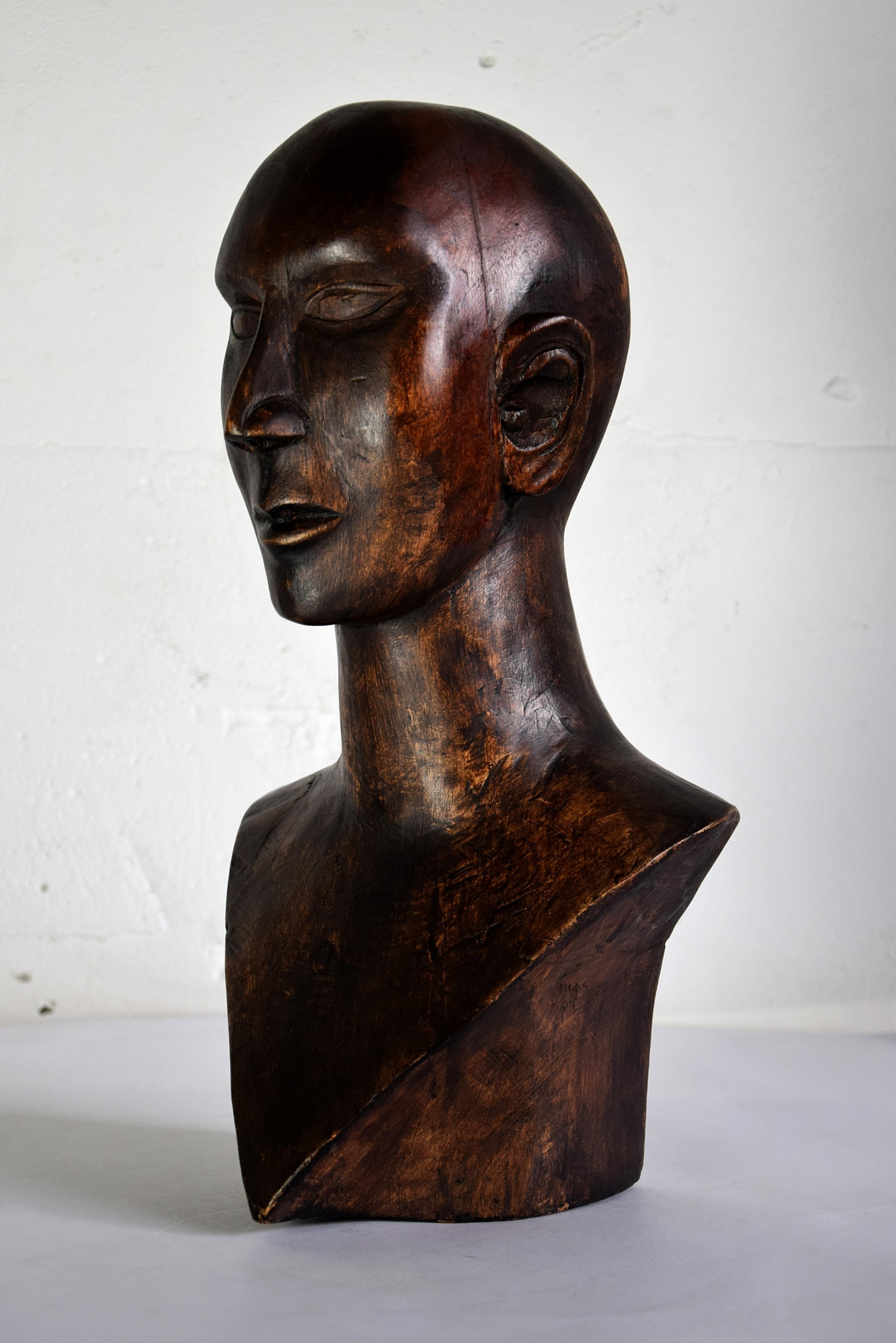 Mid-century Masculine Wooden Sculpture Testa In Good Condition For Sale In Weesp, NL