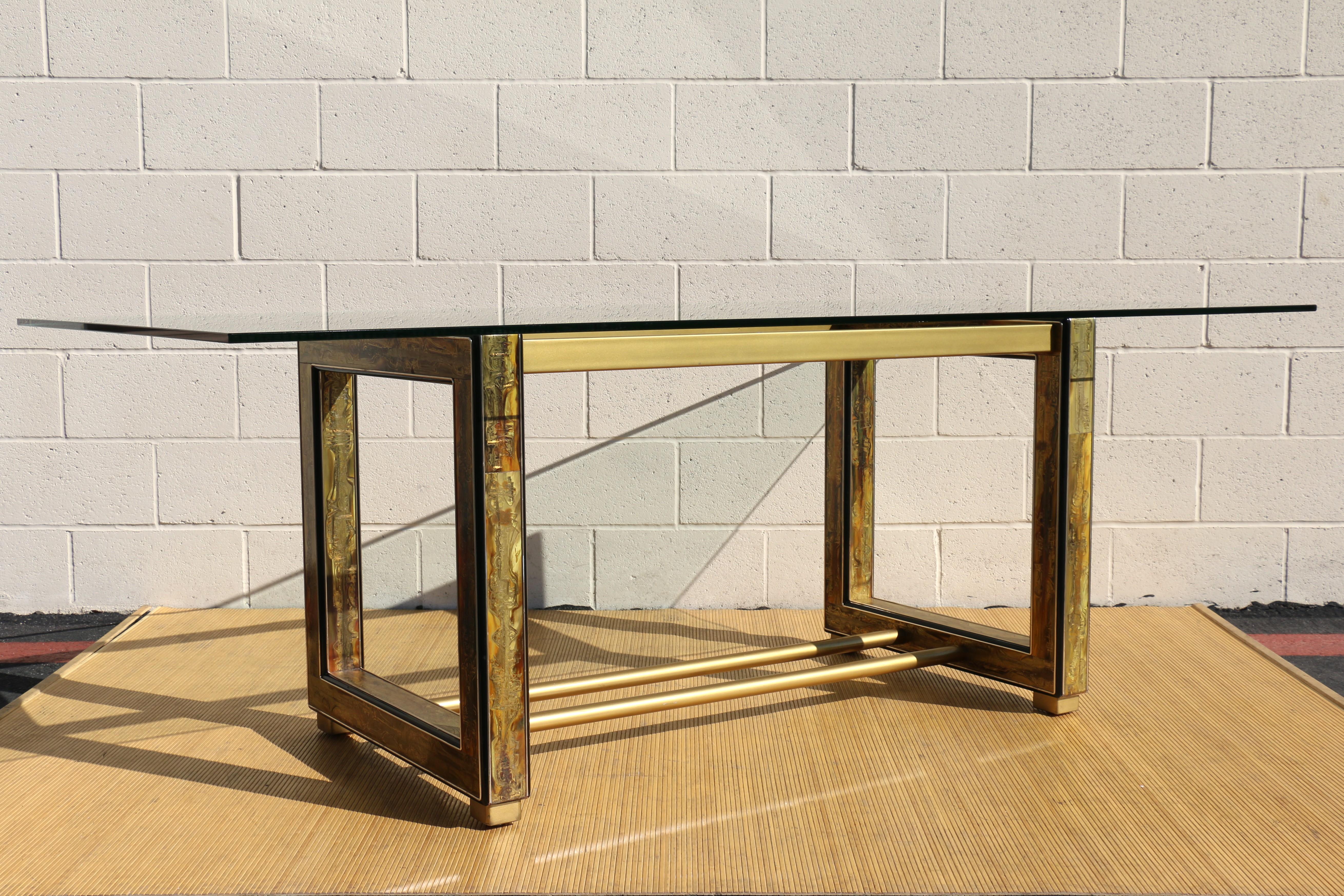 Mid-Century Modern Table de salle à manger en laiton Mastercrafters by Bernhard Rohne, années 1970 en vente
