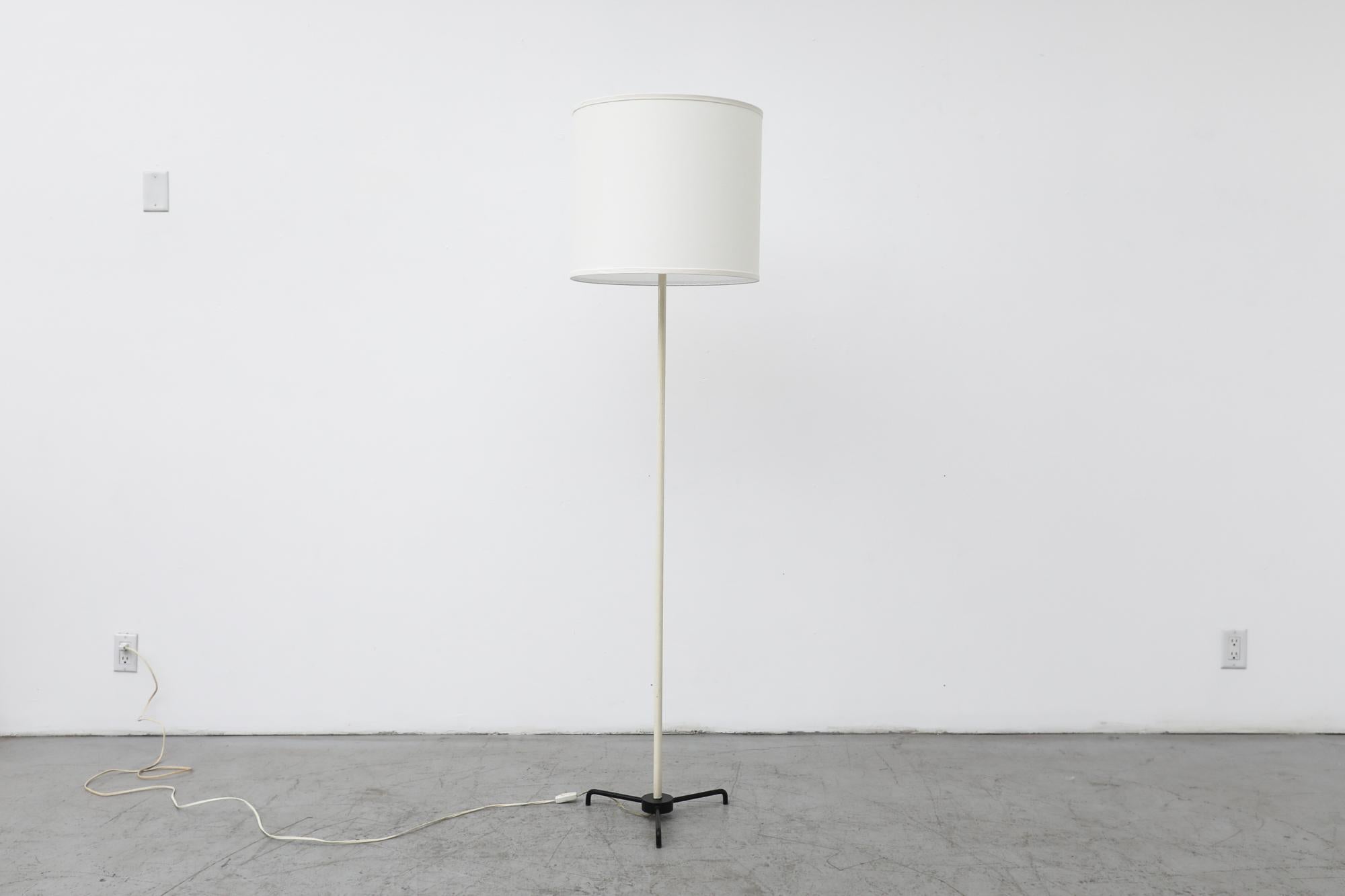Mid-Century Modern Mid-Century White Mategot Style Floor Lamp w/ Black Tripod Base & Linen Shade For Sale