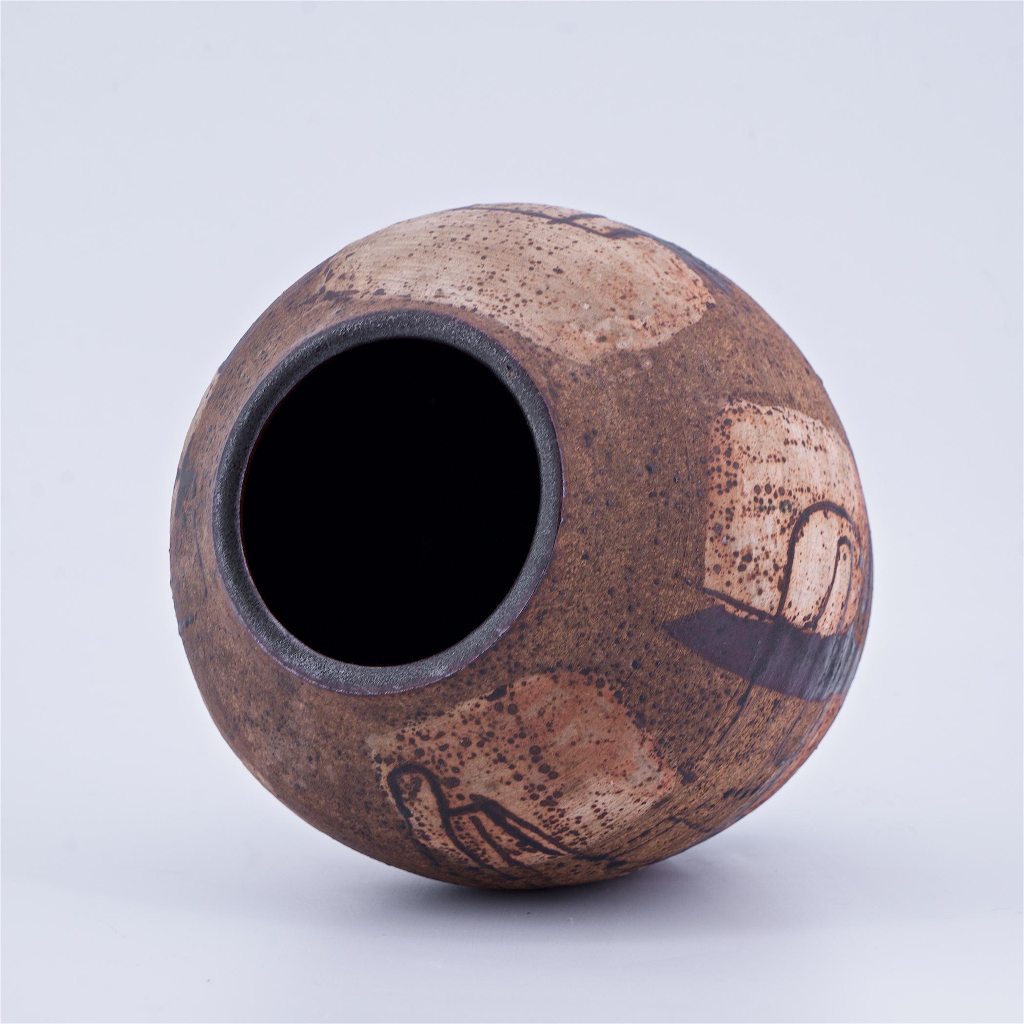Mid-Century Matte Glazed Primitive Abstract Studio Pottery Vase For Sale 2