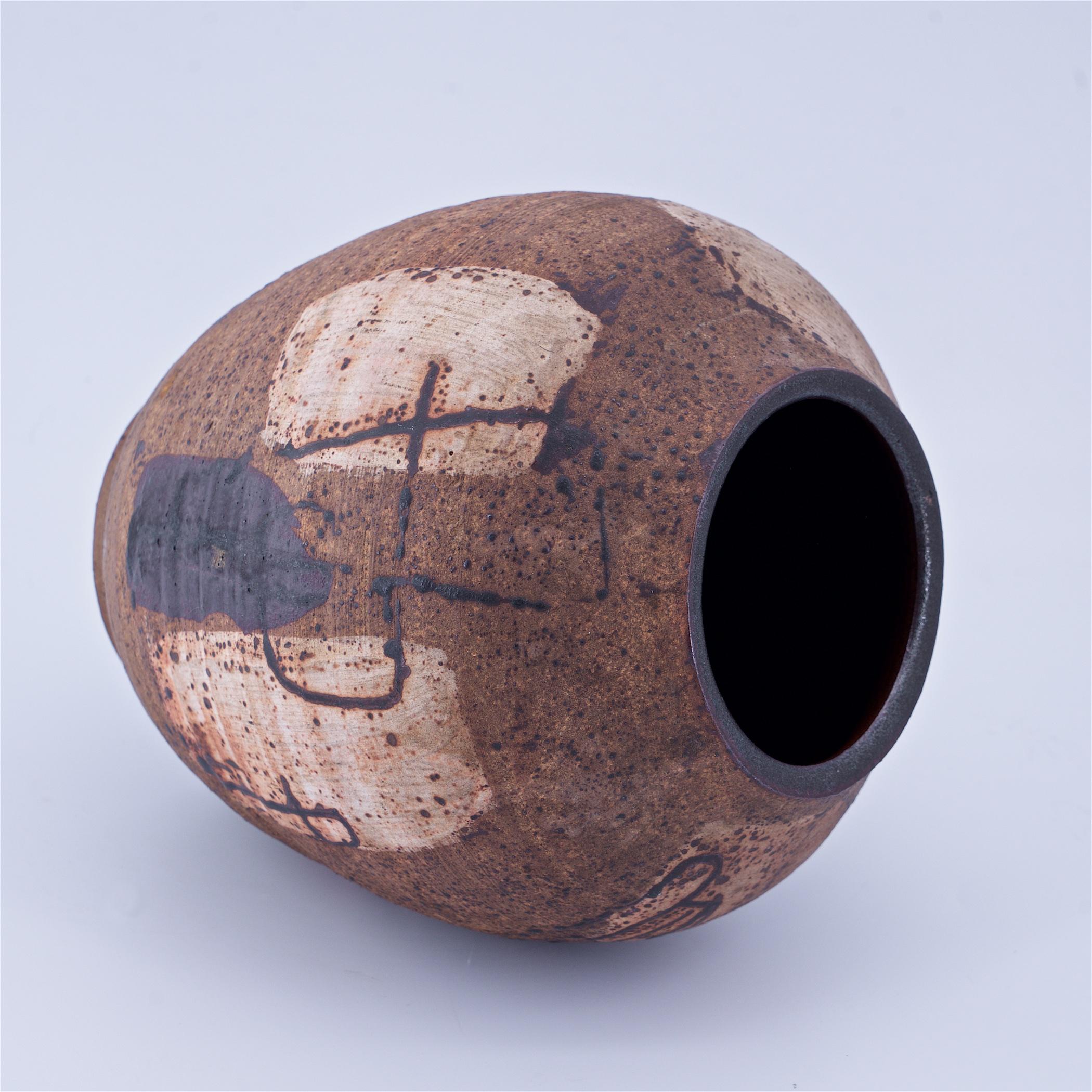 Mid-Century Matte Glazed Primitive Abstract Studio Pottery Vase For Sale 1