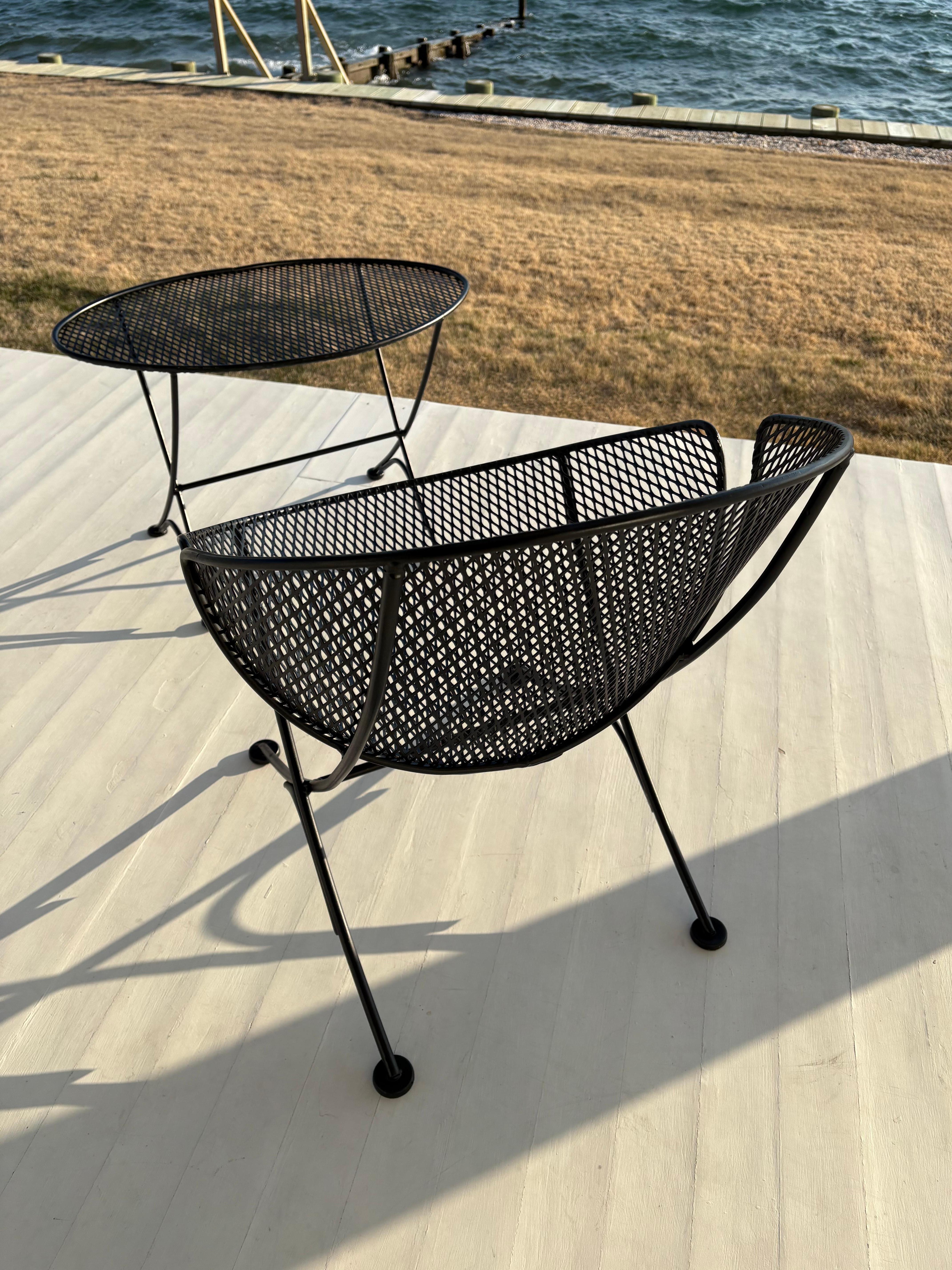 American Mid Century Maurizio Tempestini for Salterini Clam Shell Chair and Side Table For Sale