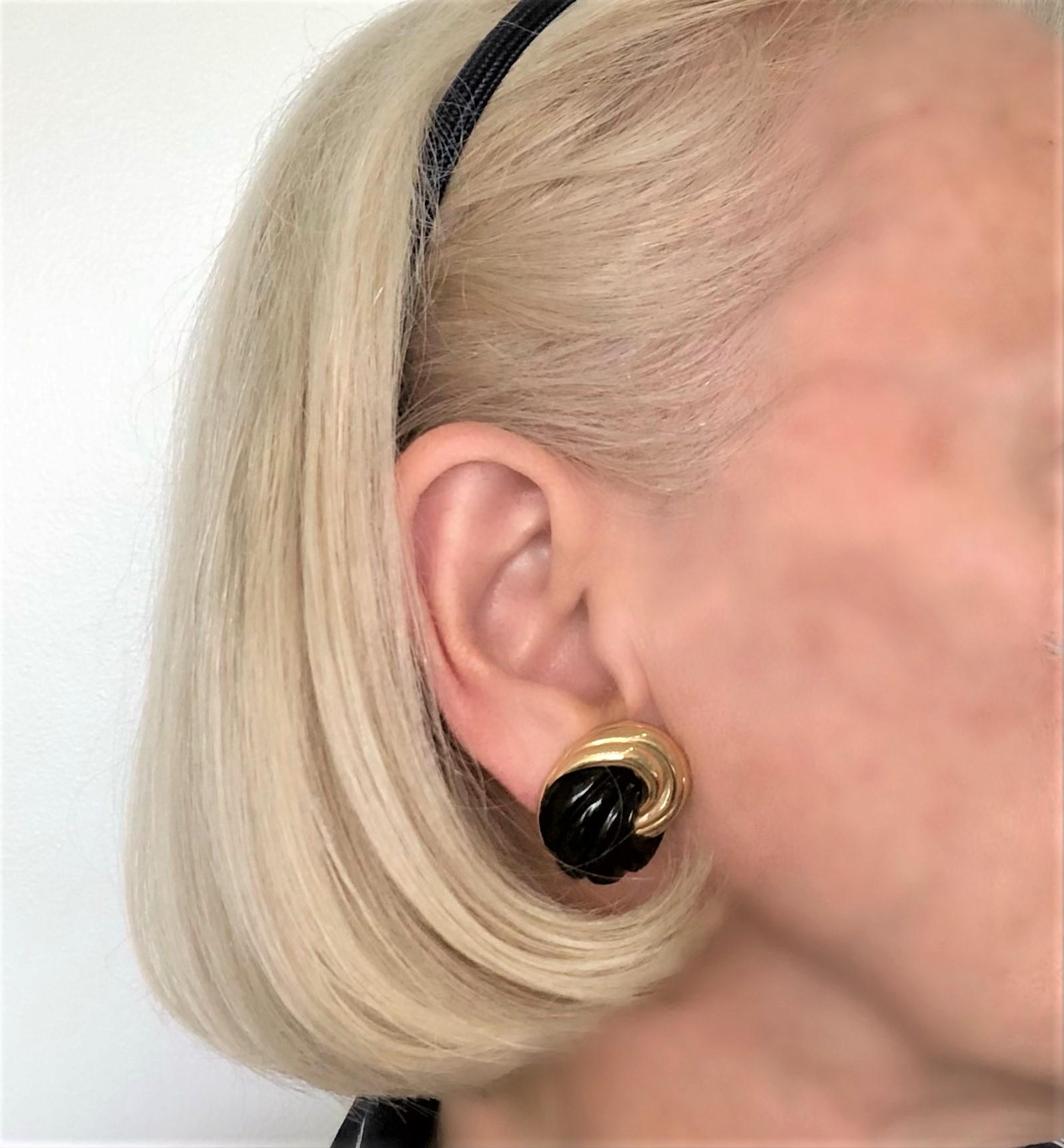 Mid Century MAZ Fluted Yellow Gold and Black Onyx Knot Style Earrings 2
