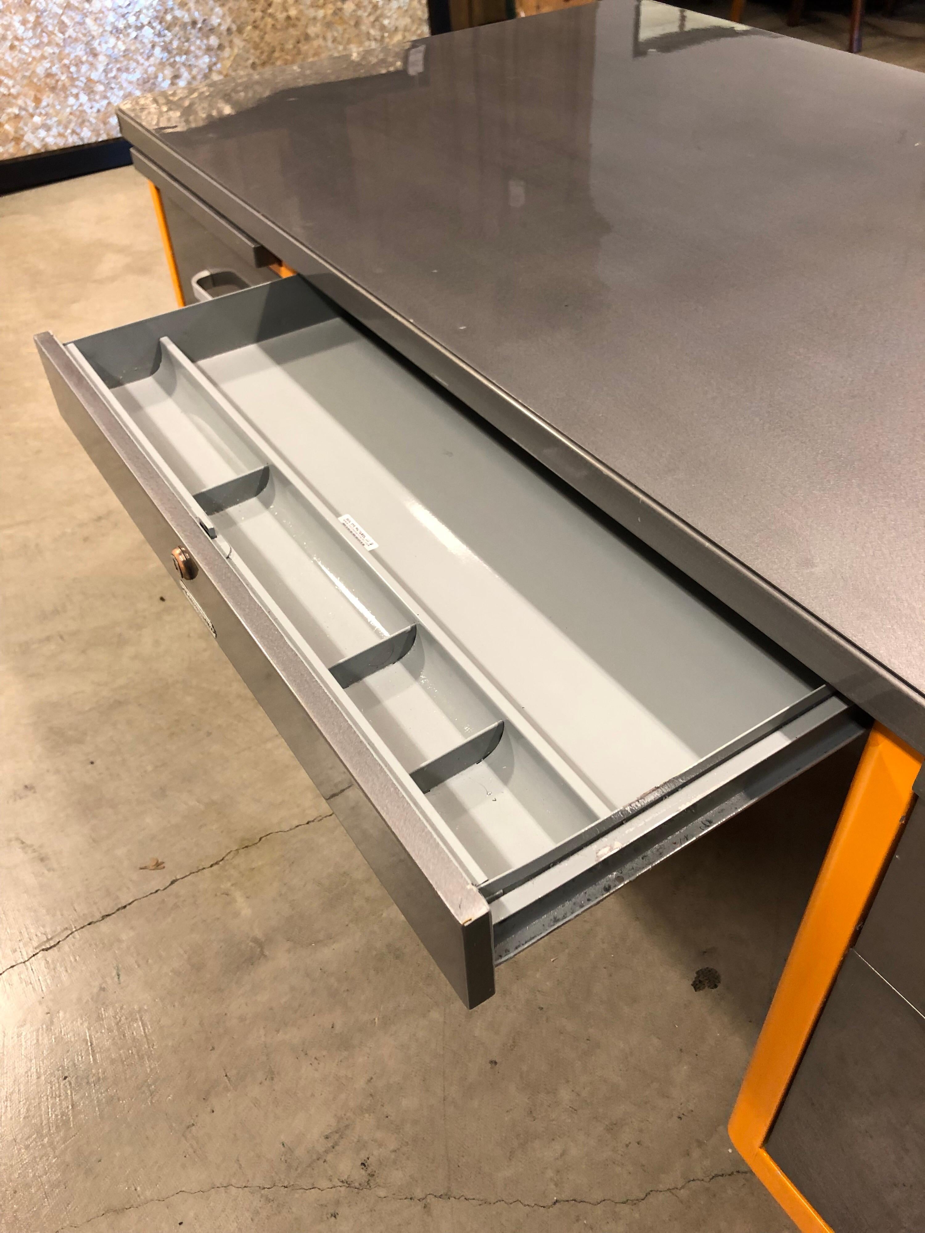 Contemporary Midcentury McDowell & Craig Tanker Desk For Sale
