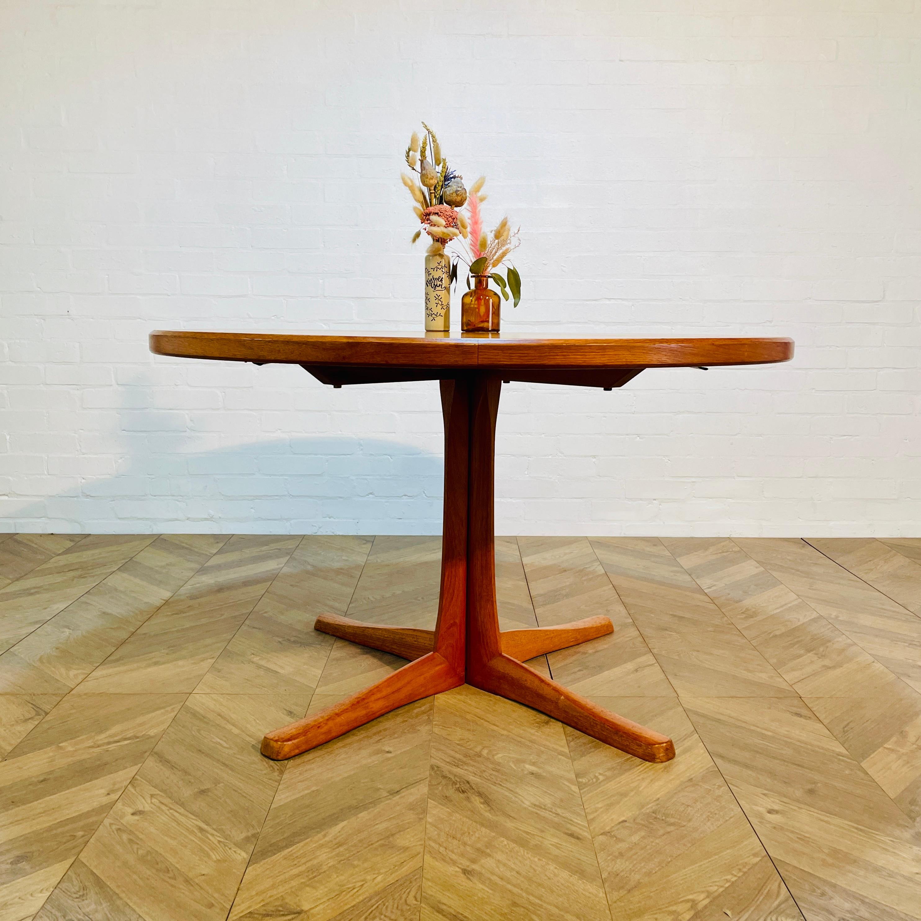 Mid Century McIntosh Extending Teak Dining Table + 8 Matching Chairs, 1970s 10