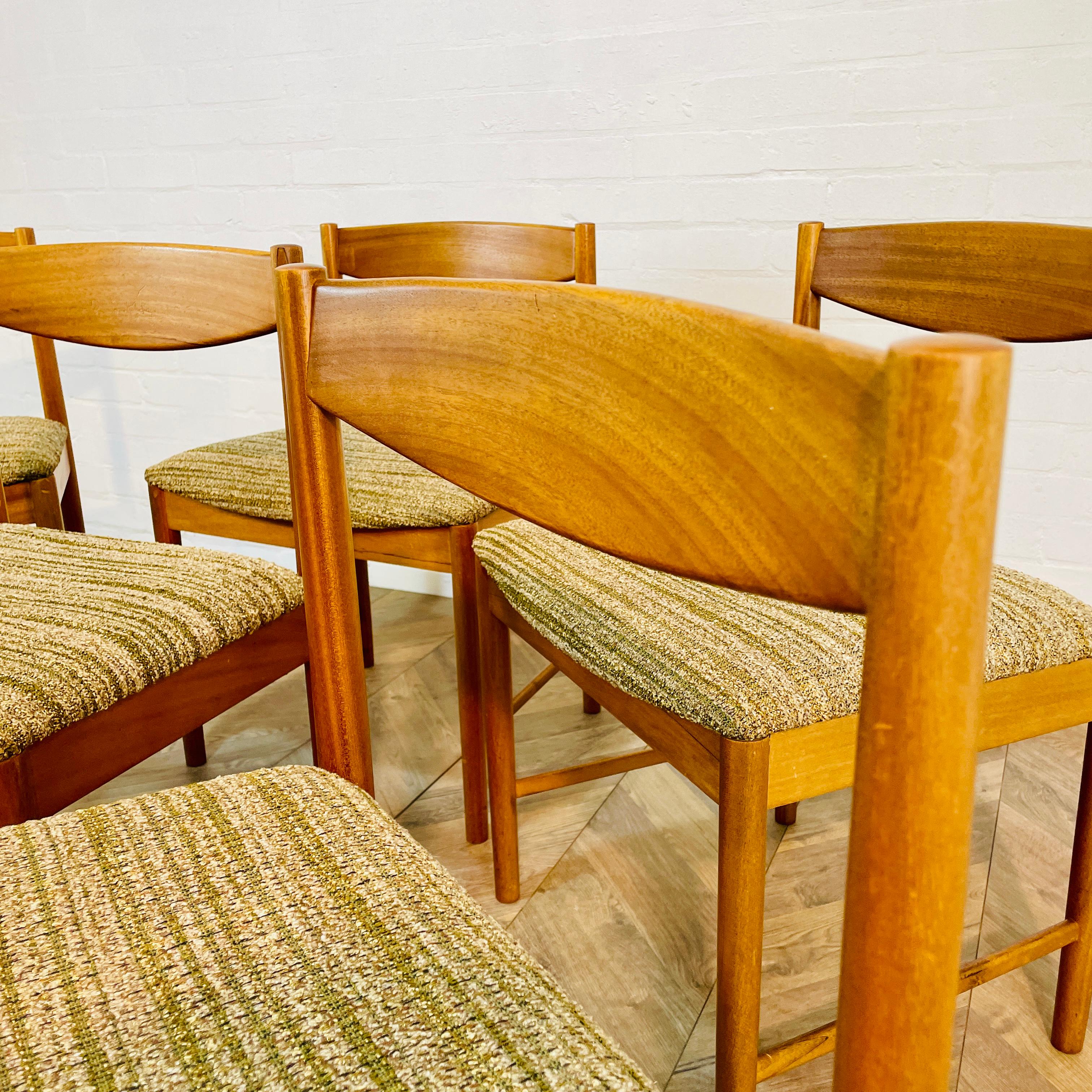 Late 20th Century Mid Century McIntosh Extending Teak Dining Table + 8 Matching Chairs, 1970s