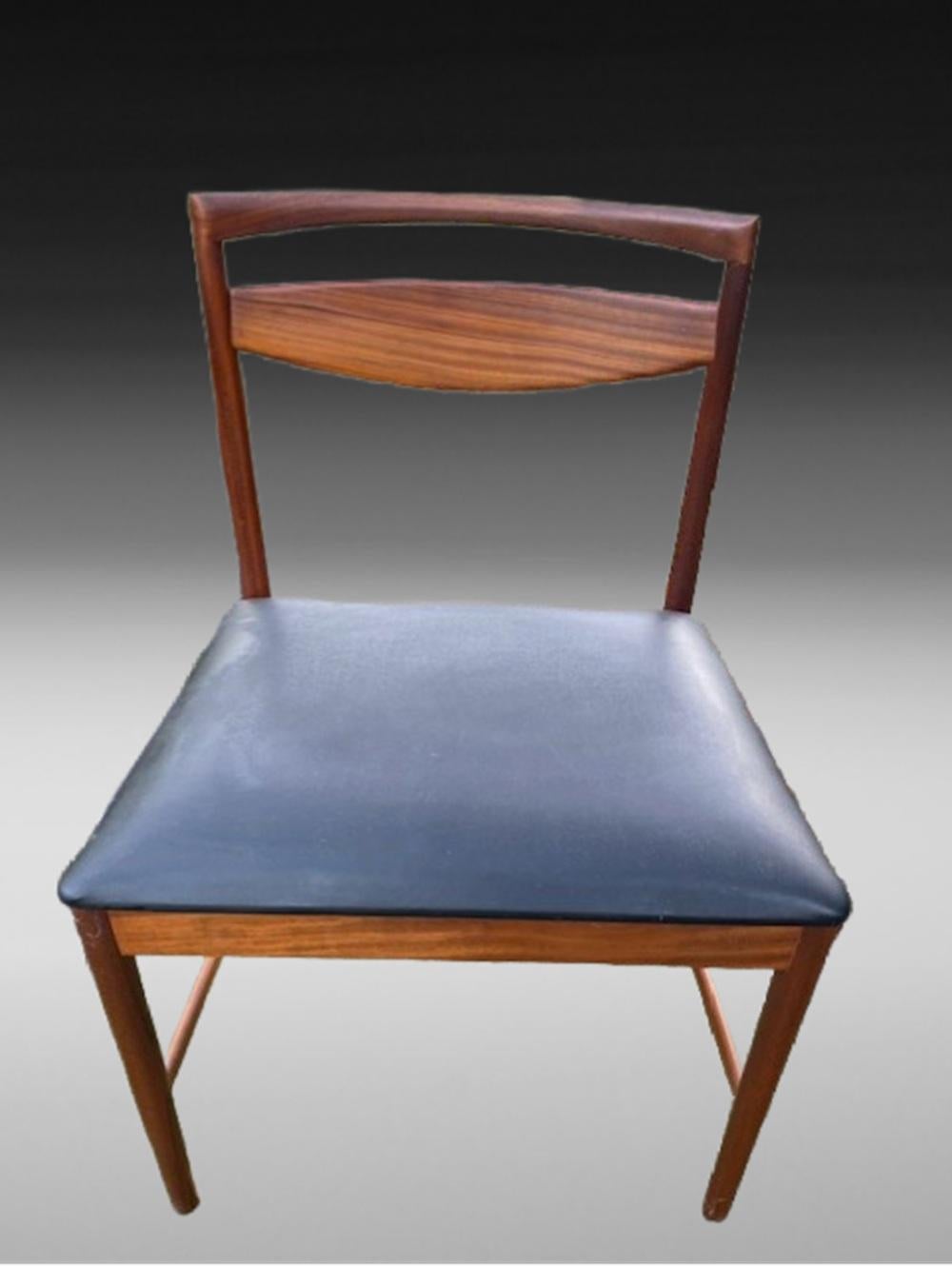 Set di 4 sedie da pranzo in teak Mcintosh del Medioevo in vendita 3