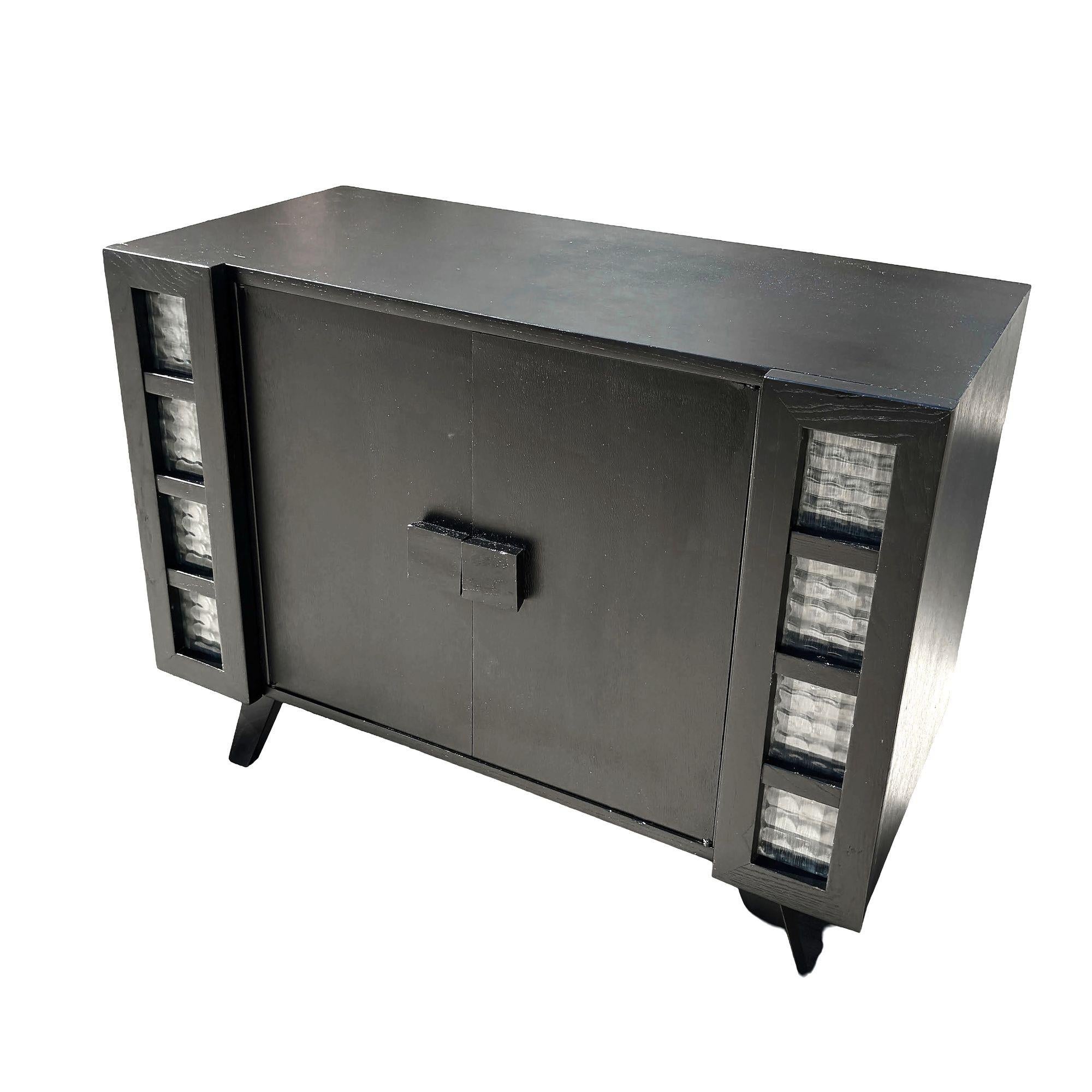 Mid Century Media Storage Credenza im Zustand „Hervorragend“ im Angebot in Van Nuys, CA