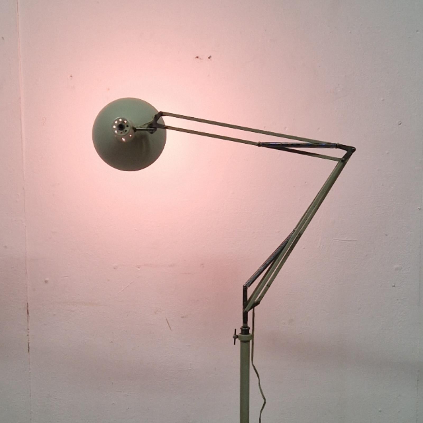 Métal Lampe médicale du milieu du siècle par Hala Zeist, Pays-Bas années 1960 en vente