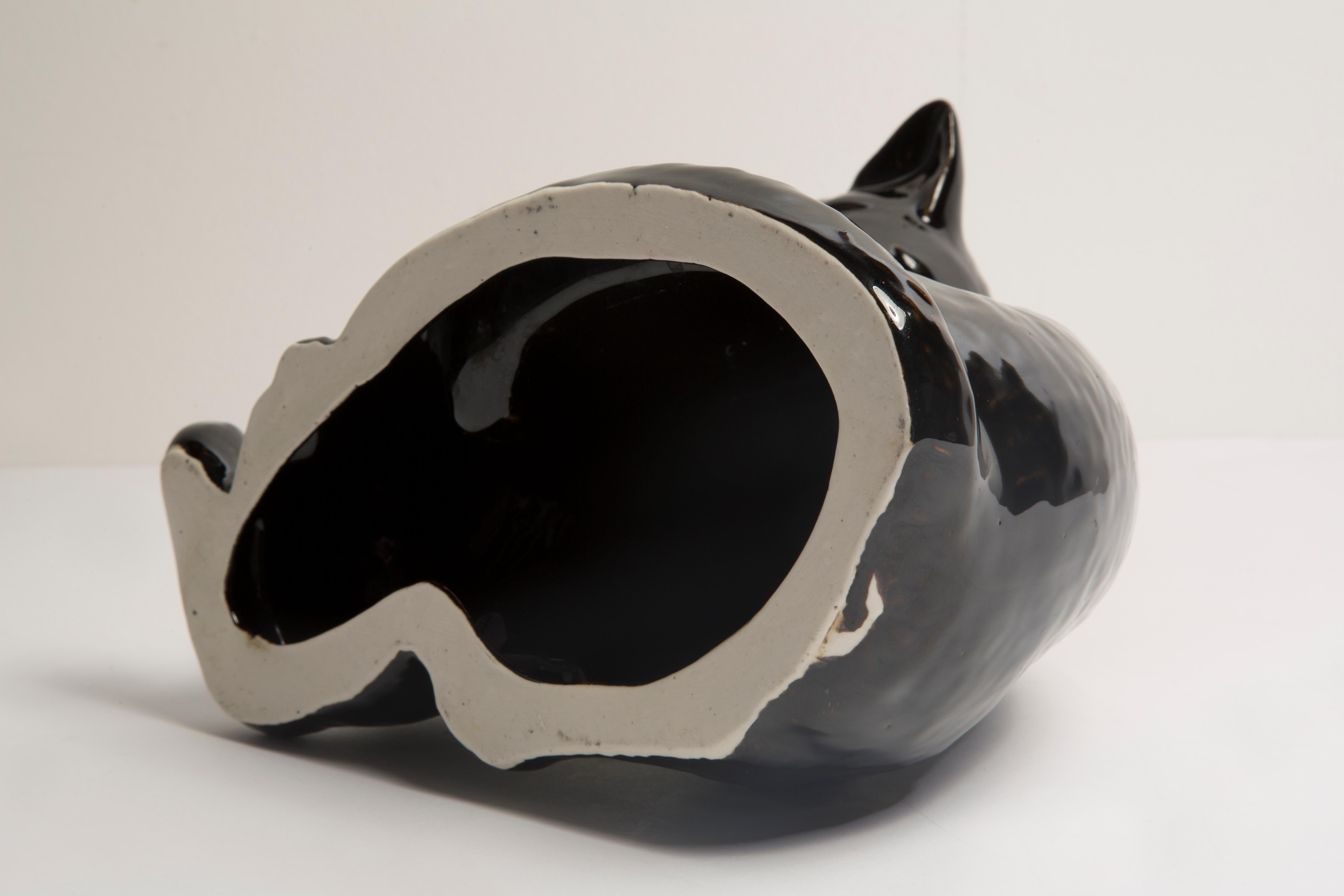 Mittlere schwarze Katzen Keramikskulptur, Portugal, 1960er Jahre im Angebot 3