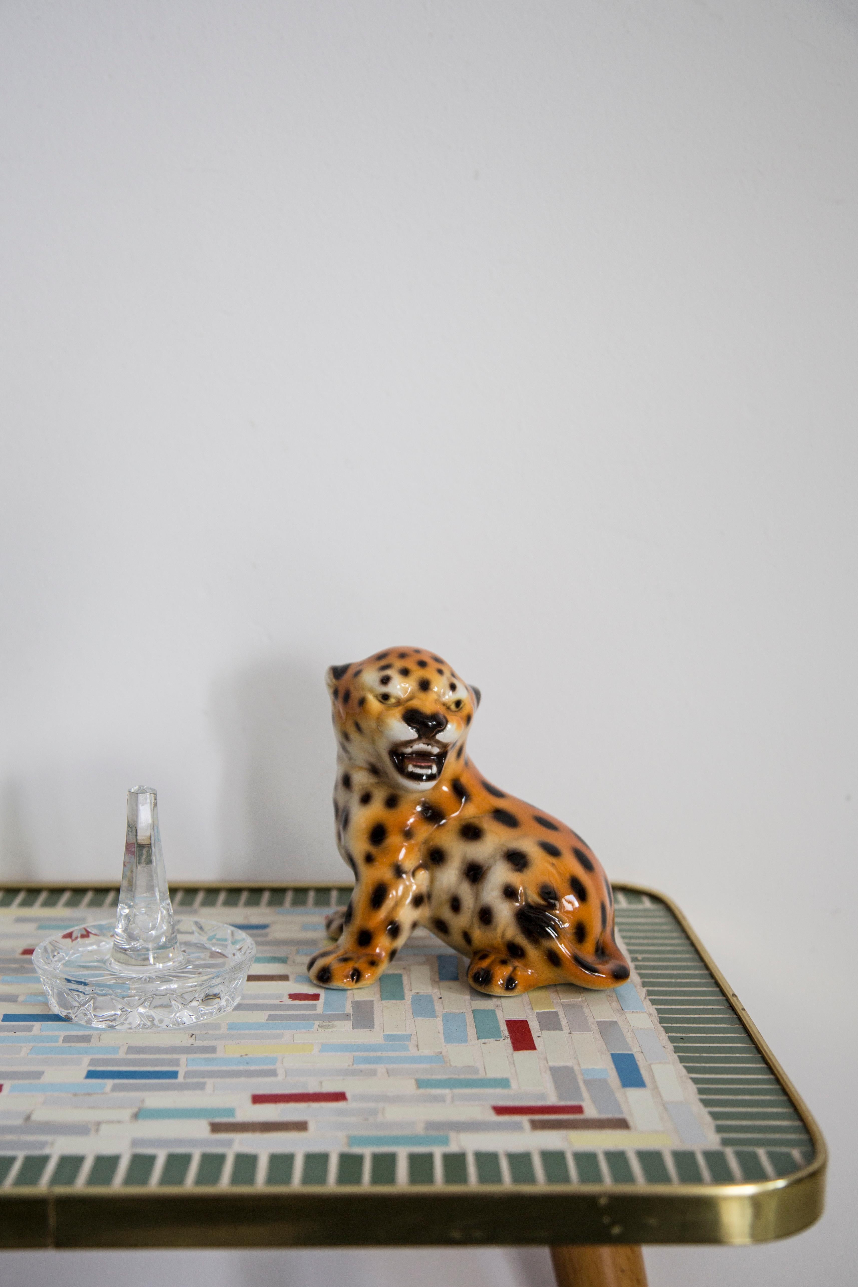 Medium Keramik-Leoparden-Deko-Skulptur aus der Mitte des Jahrhunderts, Italien, 1960er Jahre (Moderne der Mitte des Jahrhunderts) im Angebot
