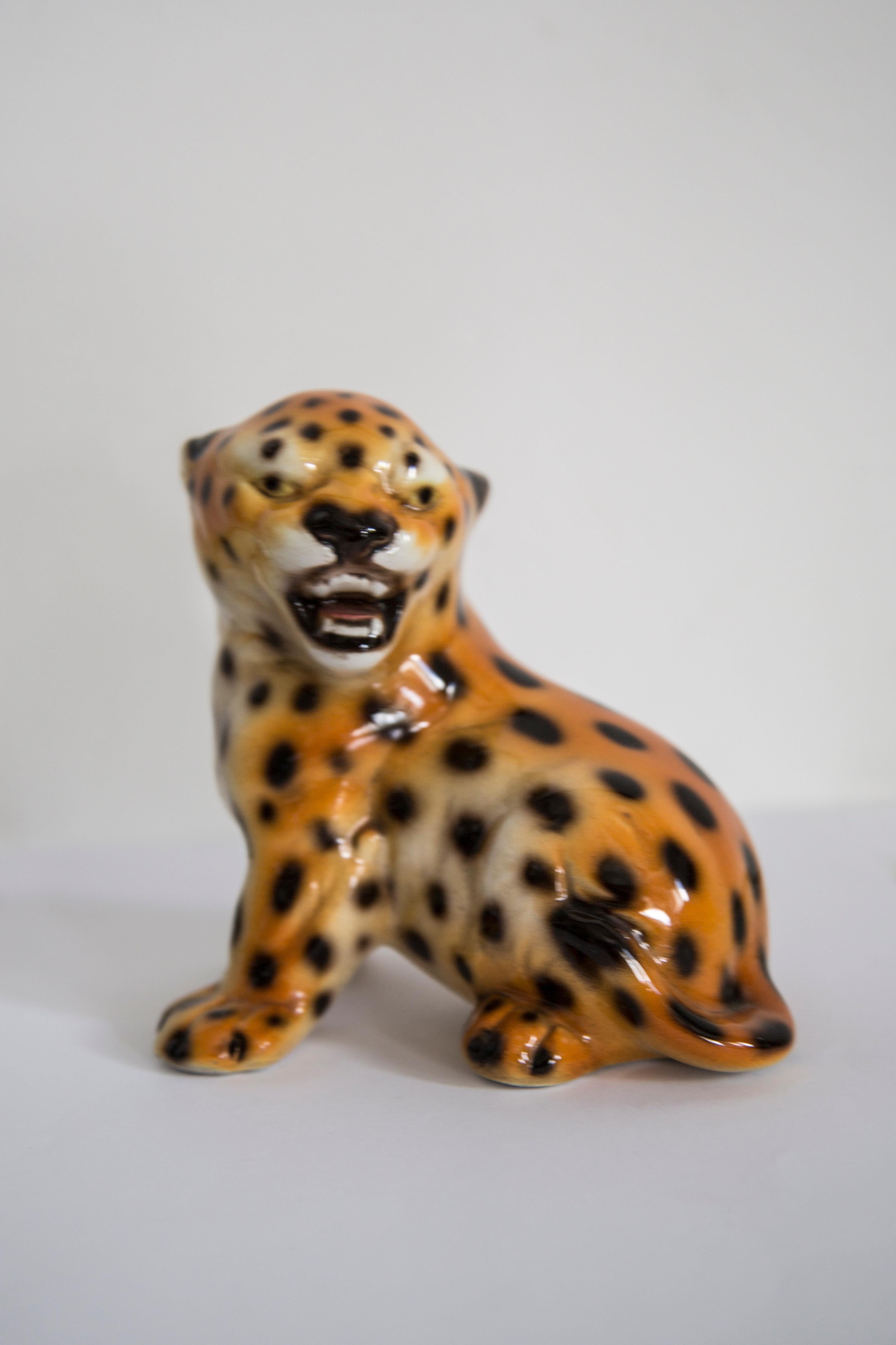 Medium Keramik-Leoparden-Deko-Skulptur aus der Mitte des Jahrhunderts, Italien, 1960er Jahre (Italienisch) im Angebot