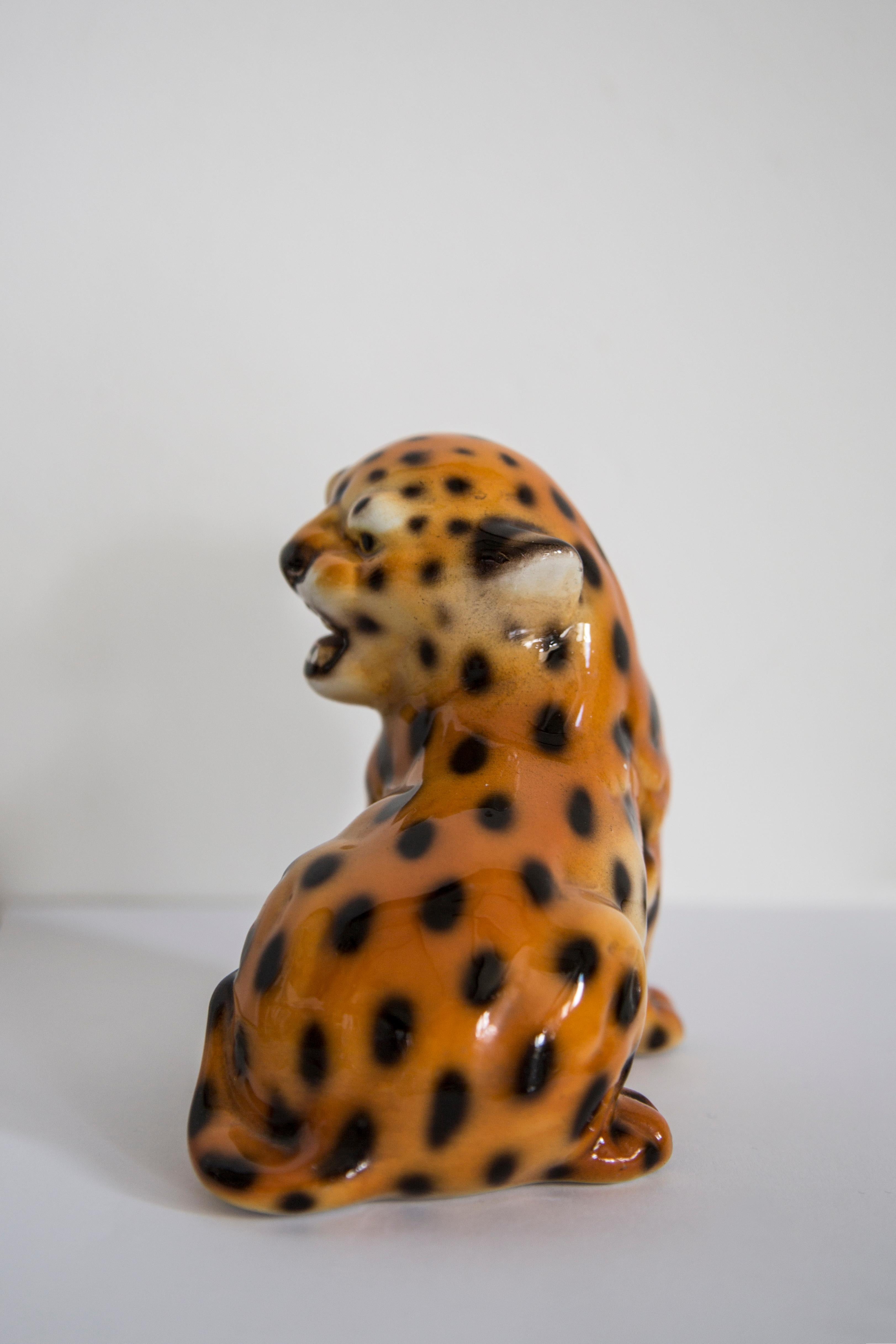 Medium Keramik-Leoparden-Deko-Skulptur aus der Mitte des Jahrhunderts, Italien, 1960er Jahre (20. Jahrhundert) im Angebot