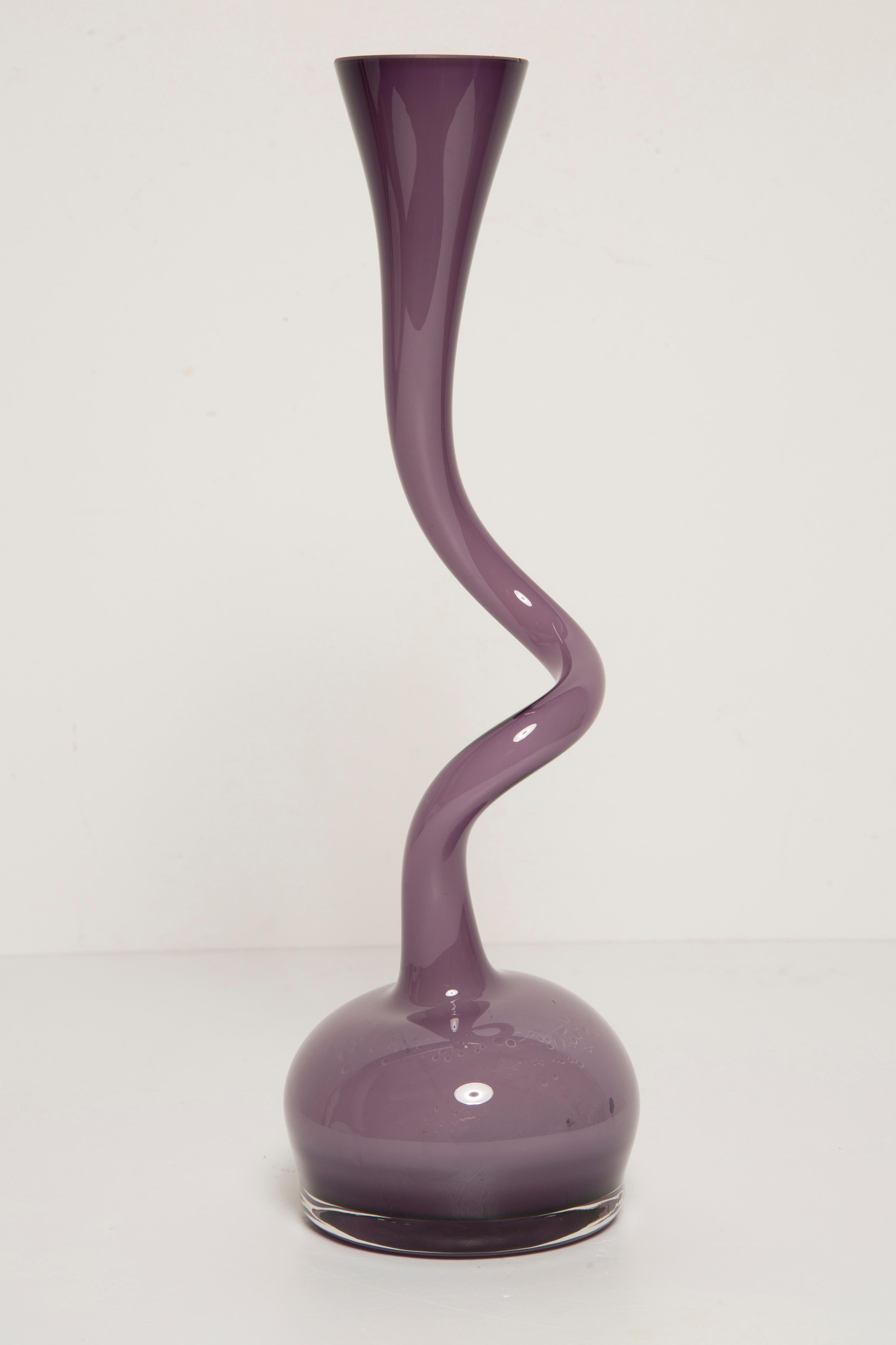Midcentury Medium Purple Violet Twisted Vase, Europe, 1960s 2