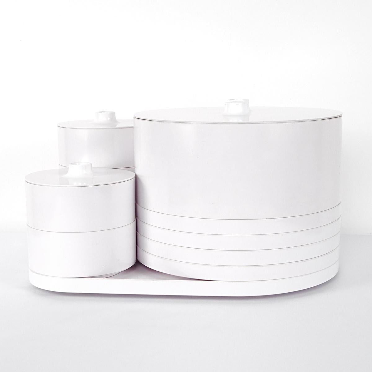 Dinnerware set made of melamine designed in 1964. Because of its material, compactness, stackability and looks this has become an iconic design. It is in the permanent collection of the Museum of Modern Art, the Metropolitan Museum and the
