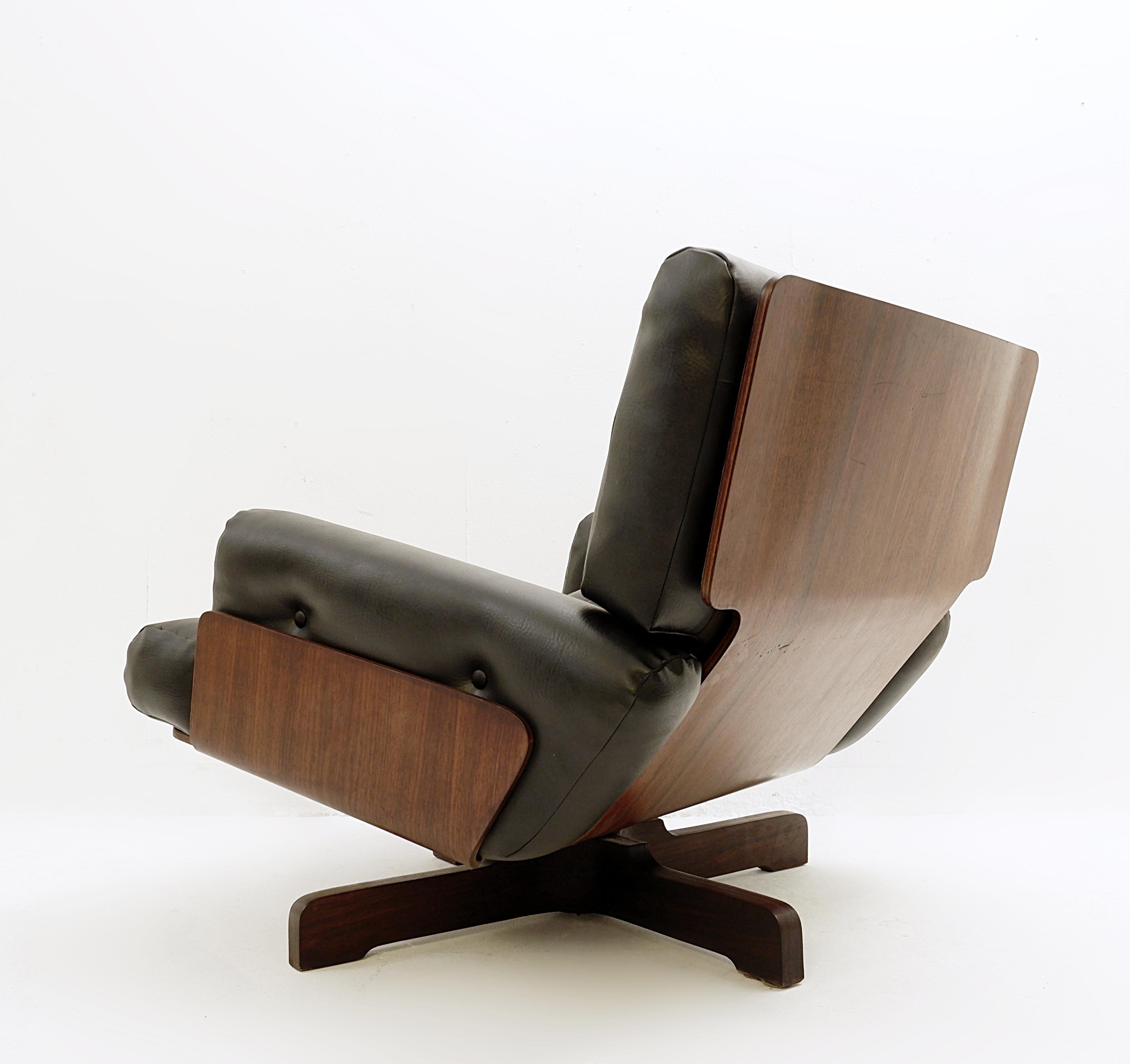 Midcentury Menilio Taro Model 401 Lounge Chair for Cinova, Italy 1964 4