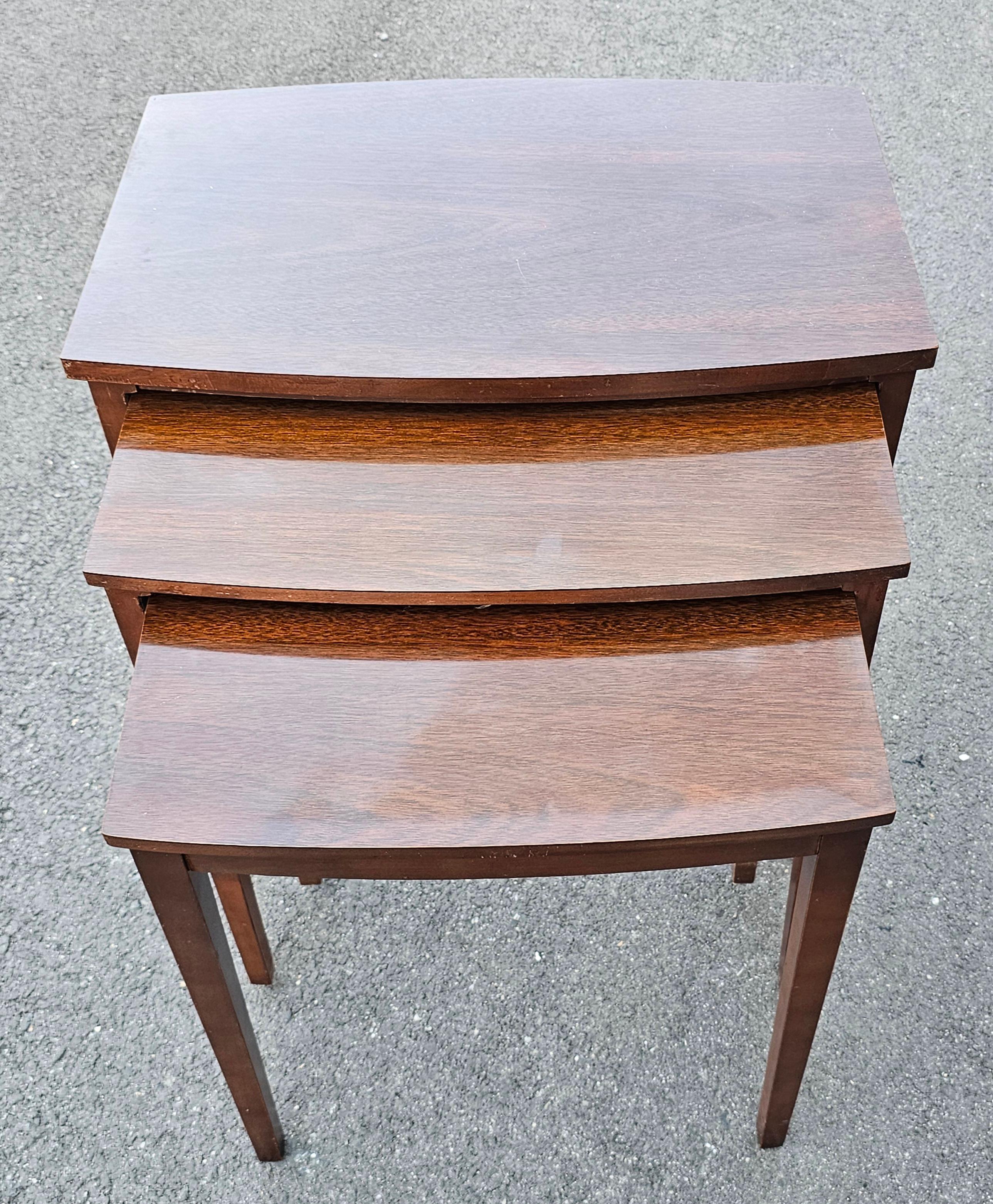 Mid-Century Mersman Furniture Mahogany Nesting Tables For Sale 2
