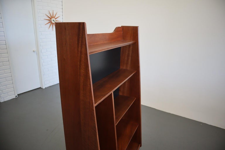 Mid-Century Merton Gershon For Dillingham Bookcase In Good Condition For Sale In Long Beach, CA