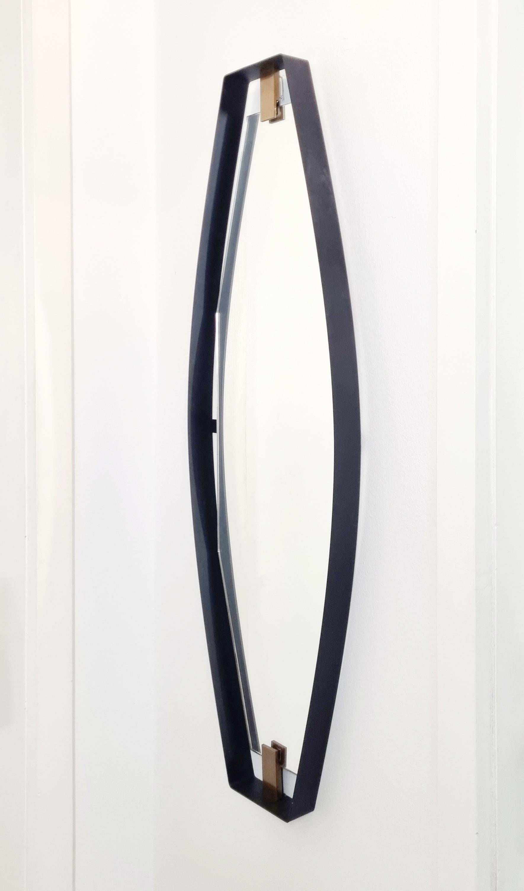 Specchio in metallo e ottone del Medioevo, design di Santambrogio & De Berti, Italia anni '50 in vendita 1
