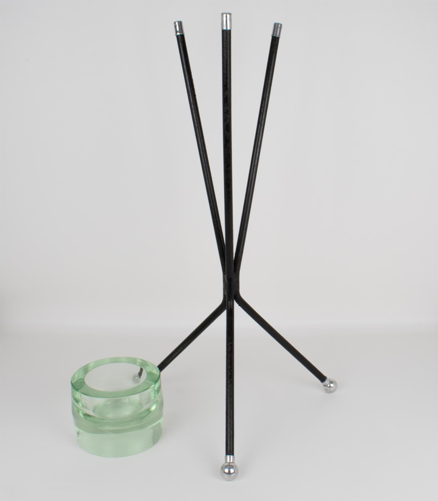 Aschenbecher Vide Poche Beistelltisch aus Metall und Glas aus der Jahrhundertmitte, um 1960 im Angebot 2