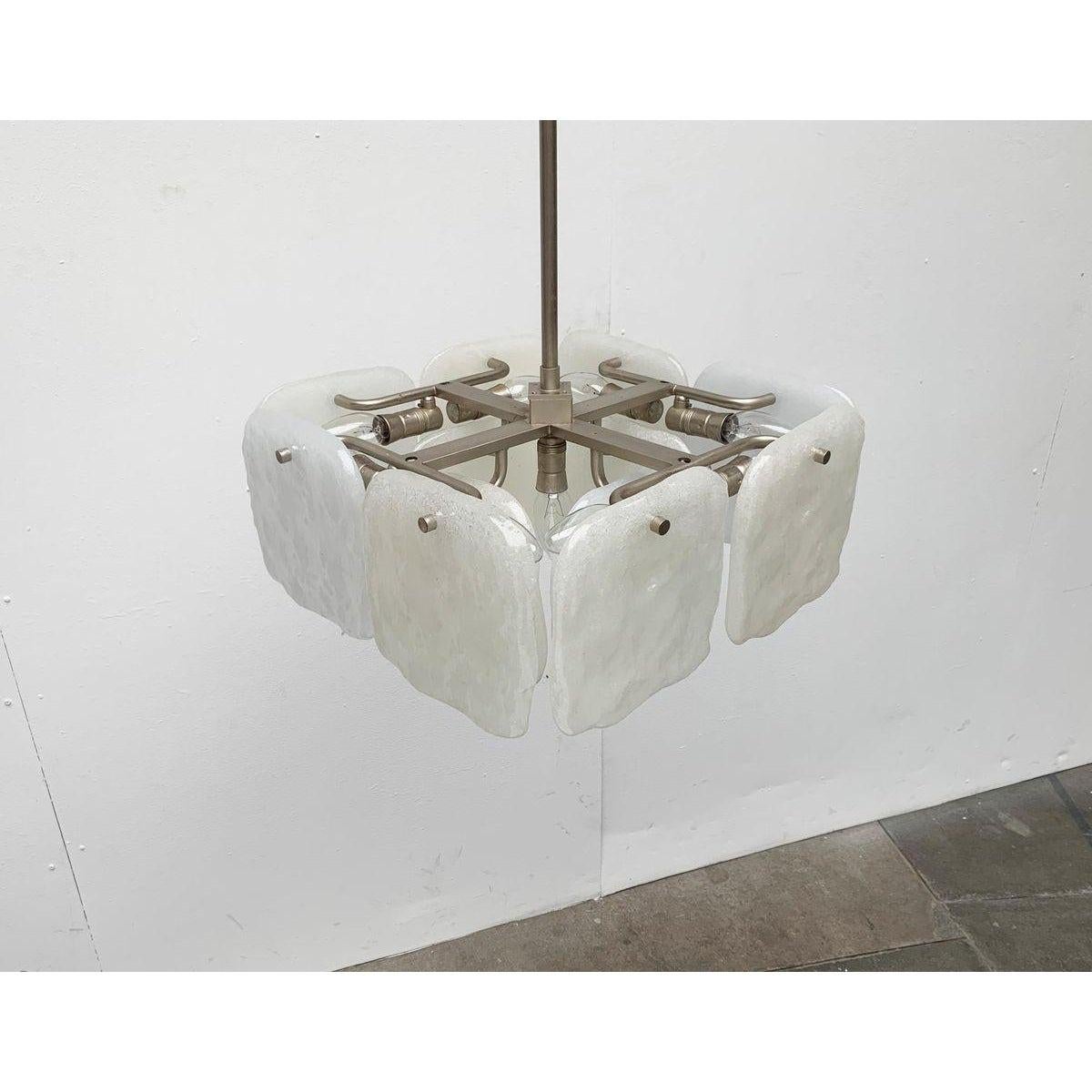 Lampadario Bernstein di Kalmar, in metallo e vetro, della metà del secolo. in vendita 1