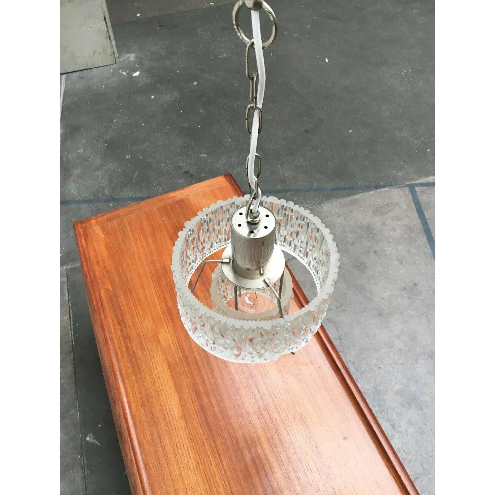 Lampe suspendue du milieu du siècle dernier attribuée à Kalmar Franken, années 1960 en vente 5