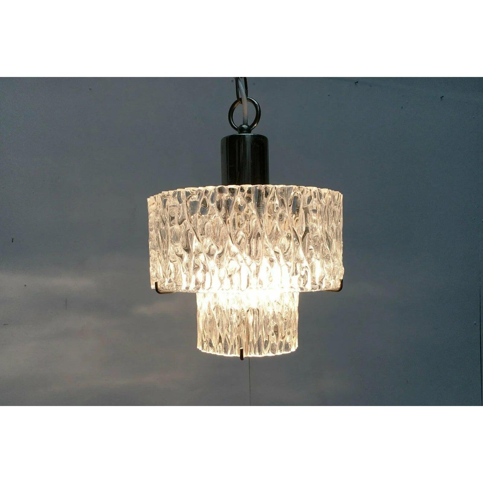 Métal Lampe suspendue du milieu du siècle dernier attribuée à Kalmar Franken, années 1960 en vente