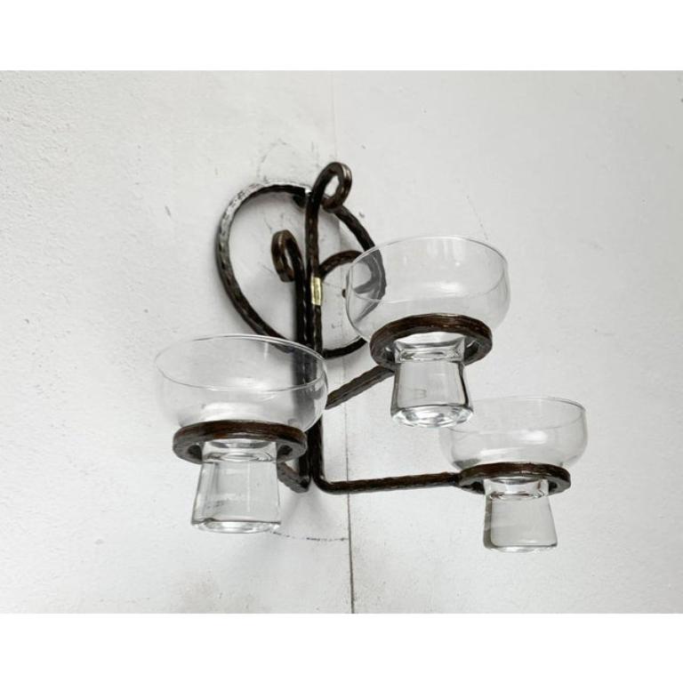 Wandkerzenhalter aus Metall und Glas aus der Mitte des Jahrhunderts, Cawa, Dänemark, 1960er Jahre, in sehr gutem Zustand. Entworfen 1960 bis 1969 Dieses Stück hat eine Zuordnungsmarke.

Zusätzliche Informationen:
MATERIALIEN: Glas, Metall
Stil: