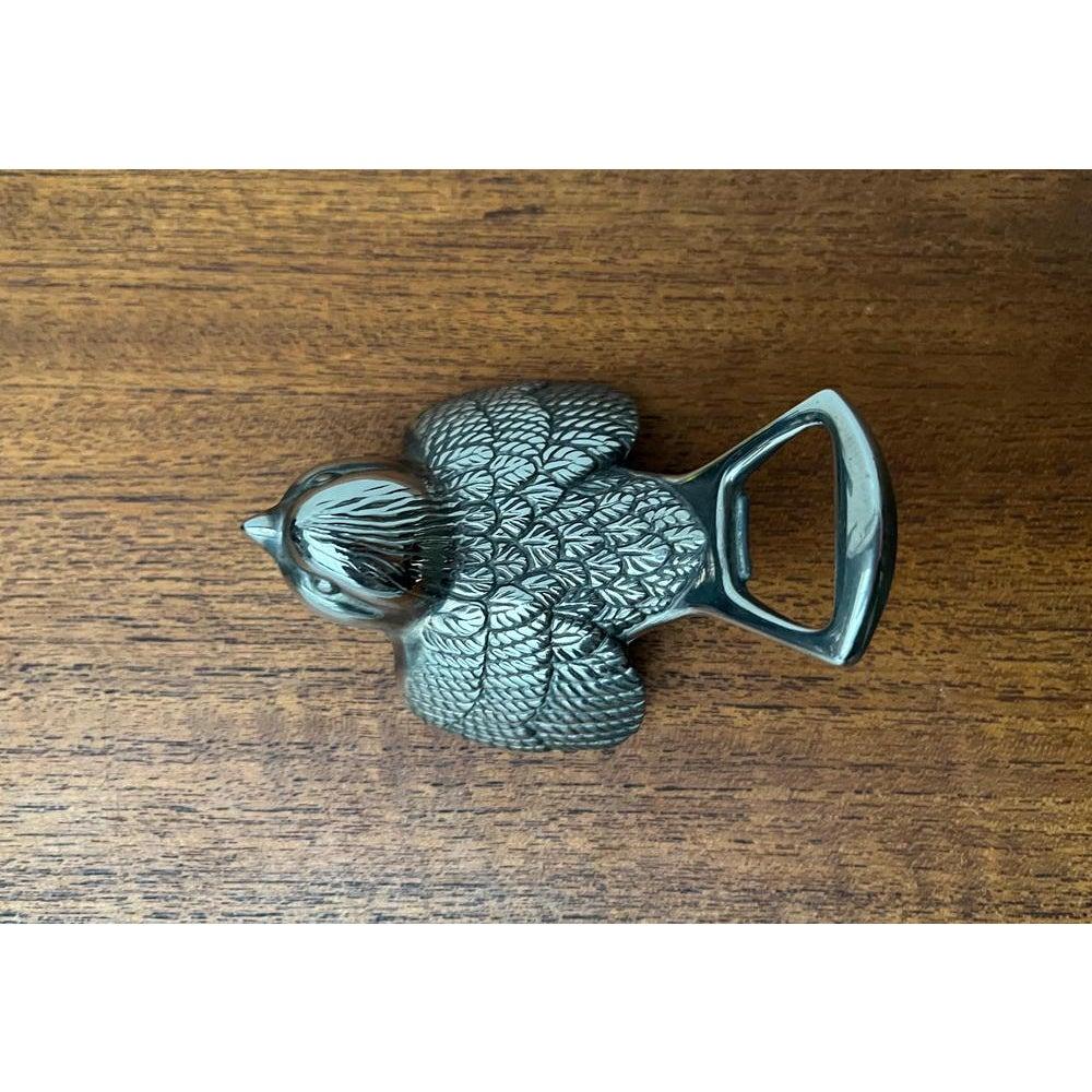 Ouvre-bouteille oiseau en métal du milieu du siècle, années 1960, en très bon état. Conçue de 1960 à 1969

Informations complémentaires :
Matériaux : Métal
Couleur : Argent
Styles : Moderne du milieu du siècle
Pays d'origine : Allemagne
Type