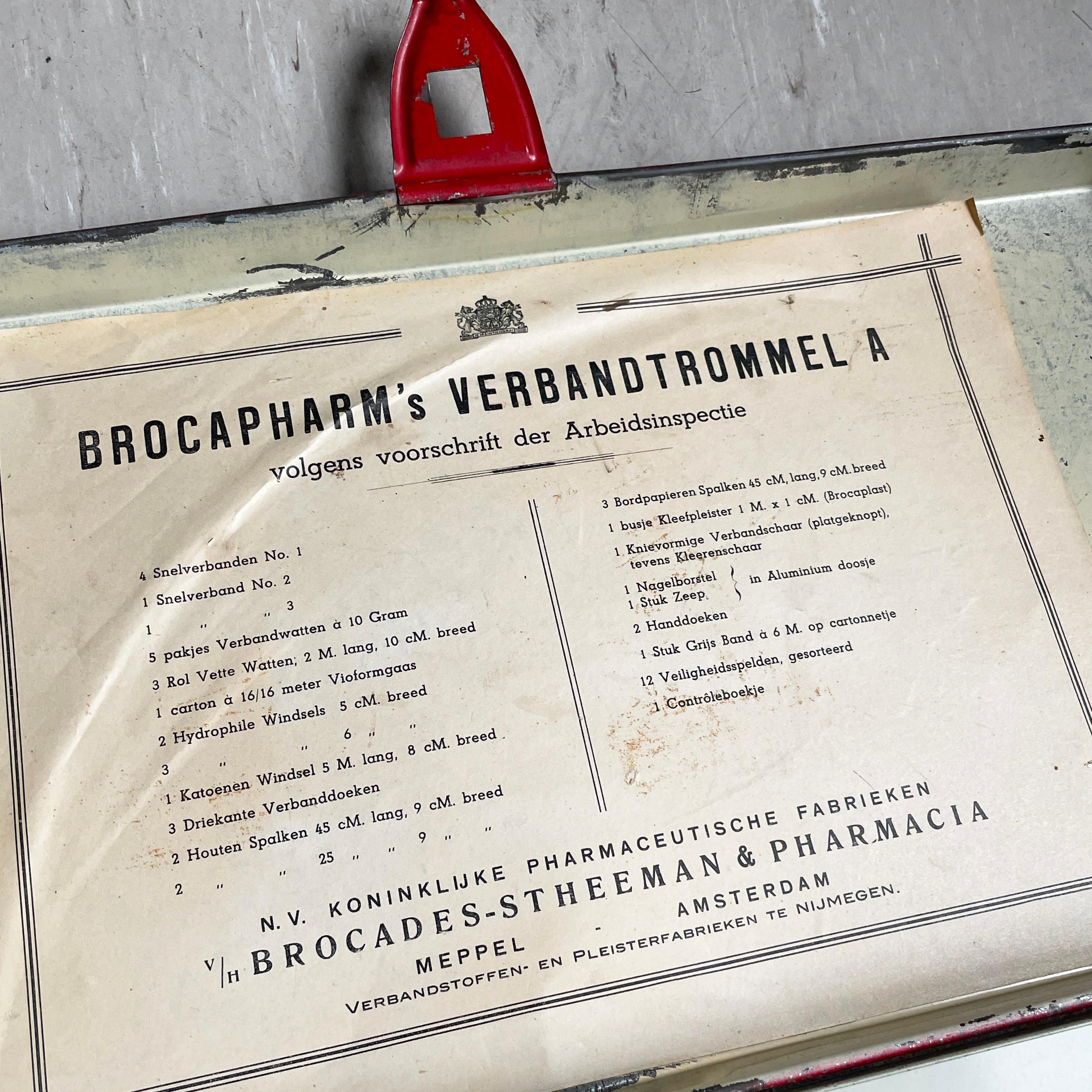 Mid Century metal Brocapharms Verbandtrommel Apothecary Box For Sale 8