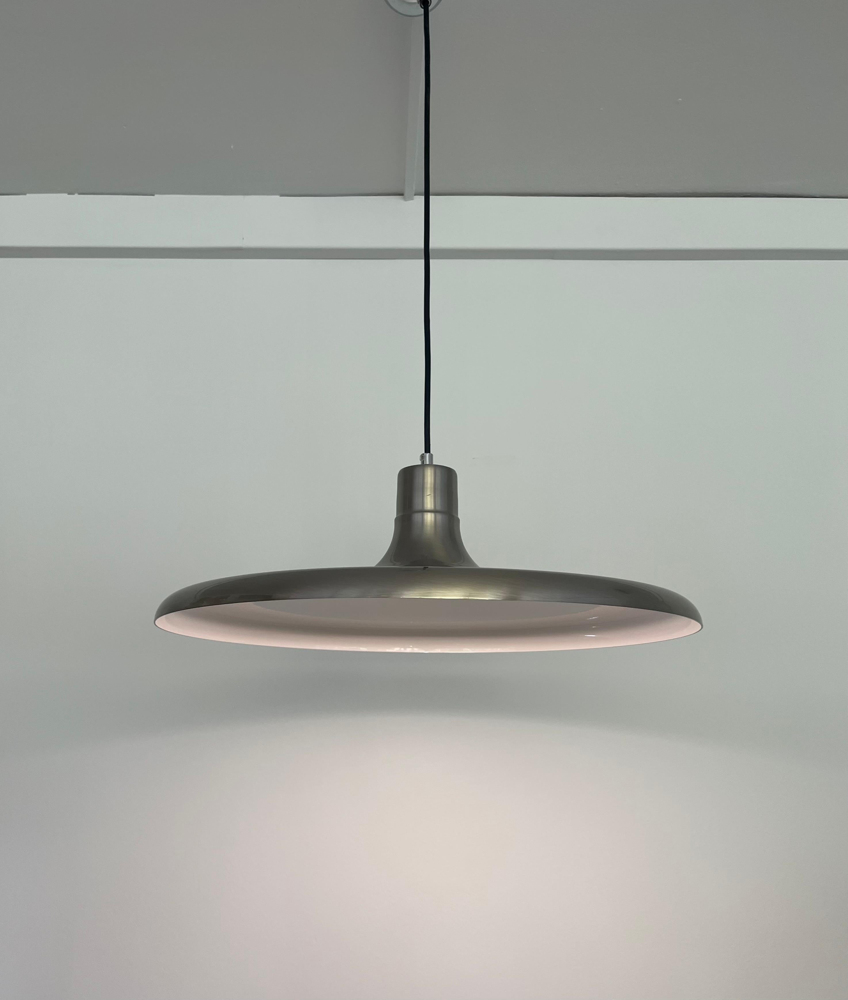 Fine XX secolo Lampadario in metallo di metà secolo di Leonardo Marelli per Estiluz, anni '70 in vendita