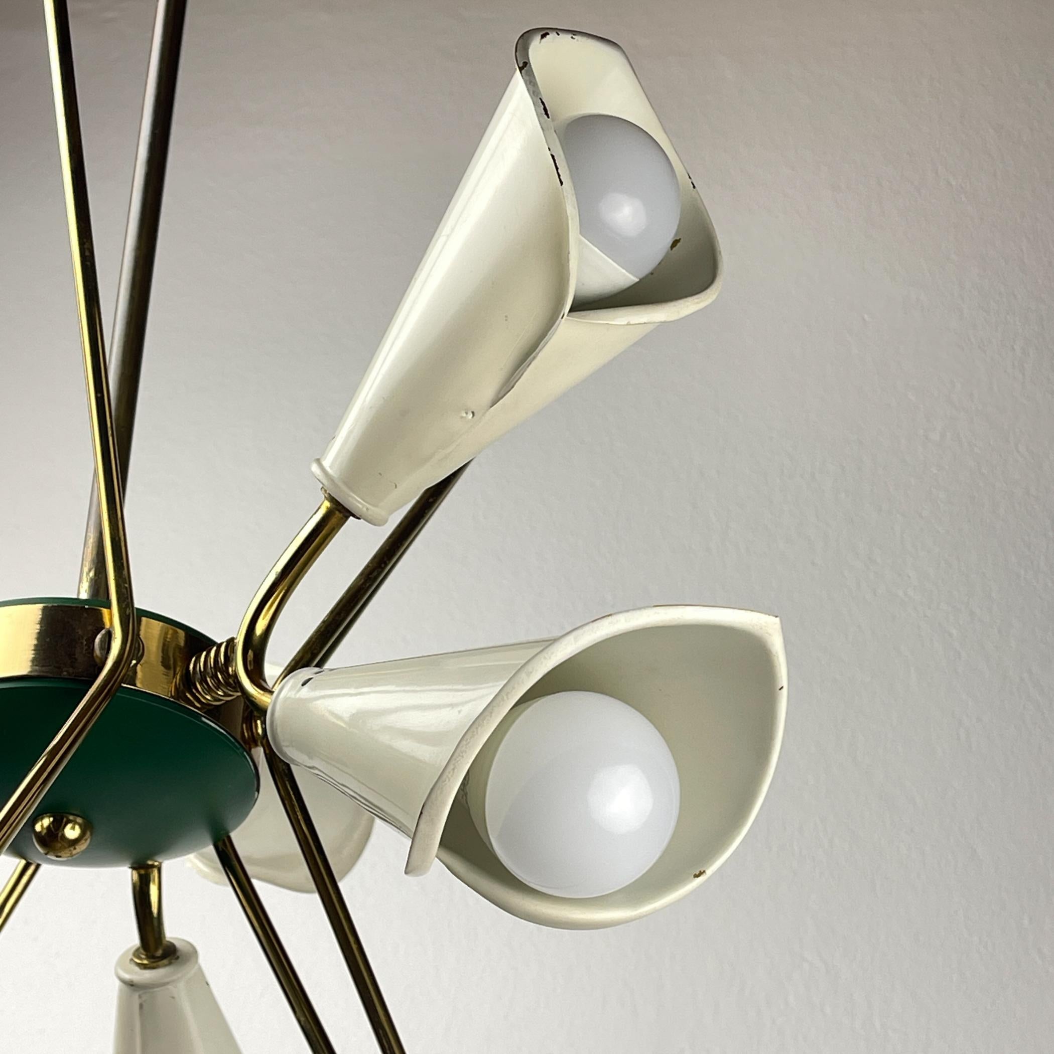 Lampadario in metallo di metà secolo in stile Stilnovo, Italia anni '70 in vendita 12
