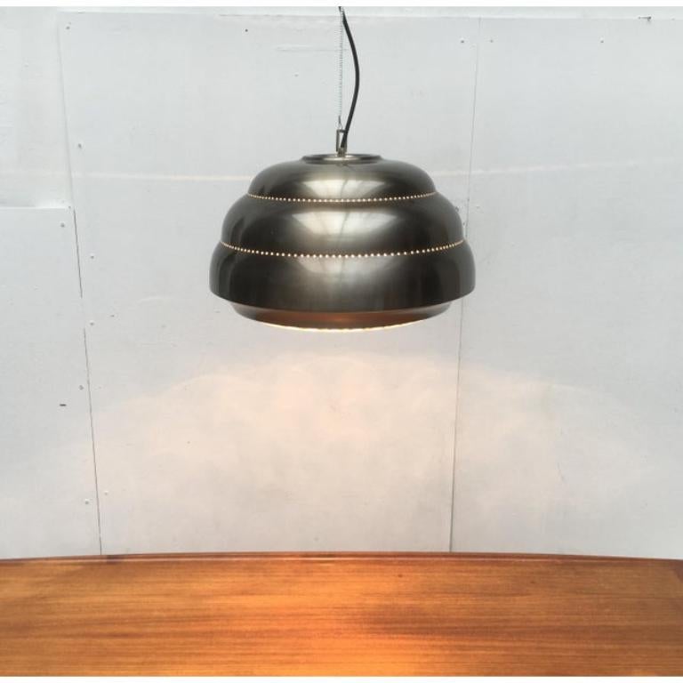 Lampada a sospensione in metallo e vetro di metà secolo, anni '60 in vendita 2
