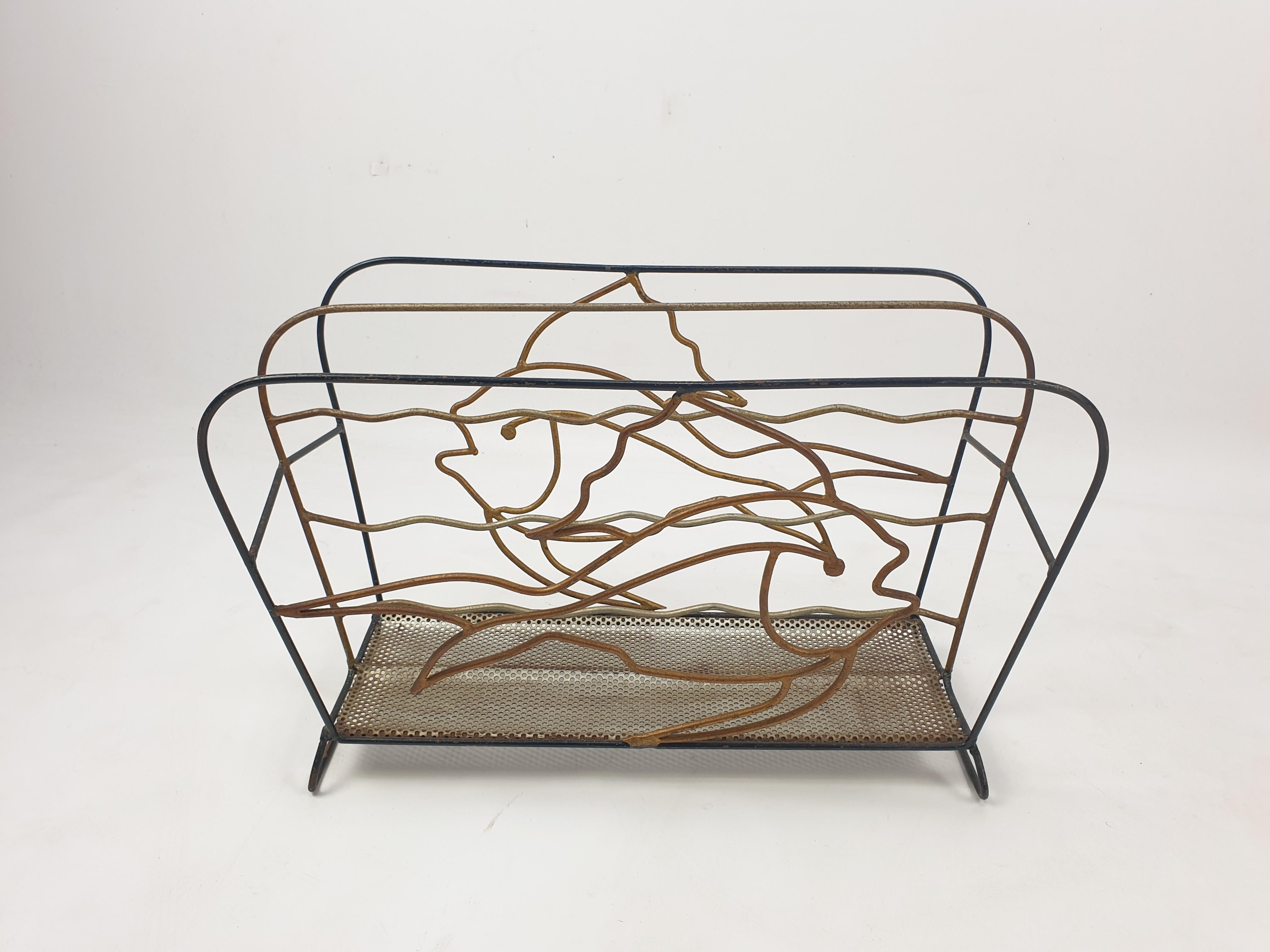 Mid-Century Metal Magazine Rack with Fishes, 1950s For Sale 1