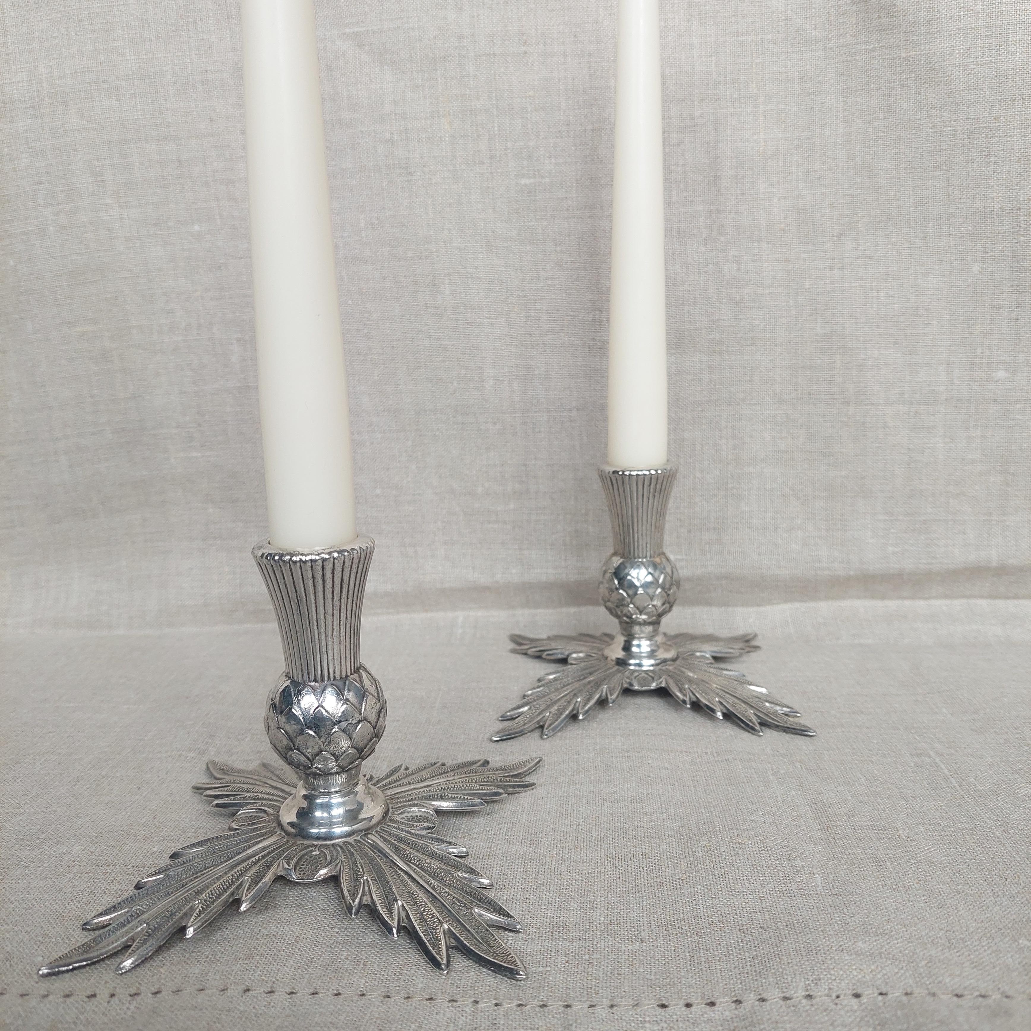 Vintage English Small Metal Thistle Styled Candlestick Holder Display Traditional British Ornament Display Candle c1940-50's 
Vintage Scottish style Thistle Shaped Metal Candlestick-IANTHE-Ian Hea.

Stunning 1940s handmade in England
Solid